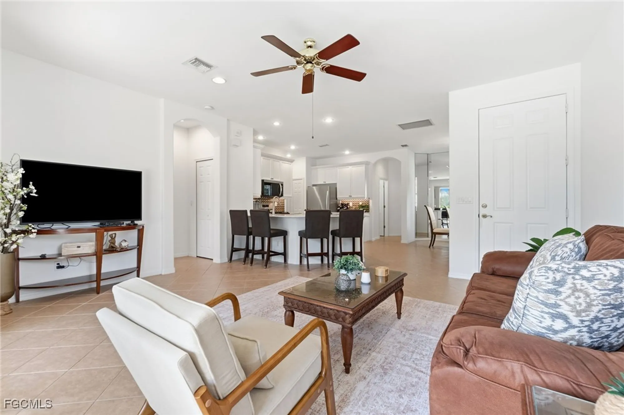 Property Slideshow image 5 of 31 | 10521 diamante way, Fort Myers, FL, 33913