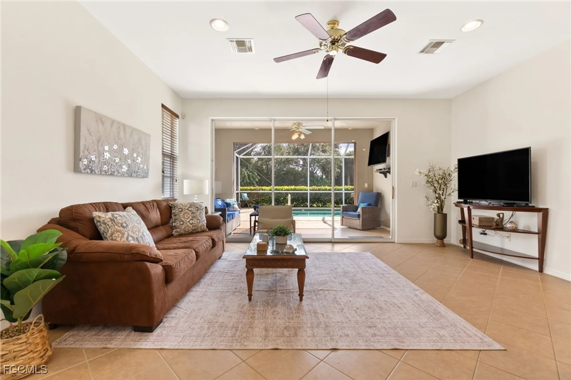 Property Slideshow image 7 of 31 | 10521 diamante way, Fort Myers, FL, 33913