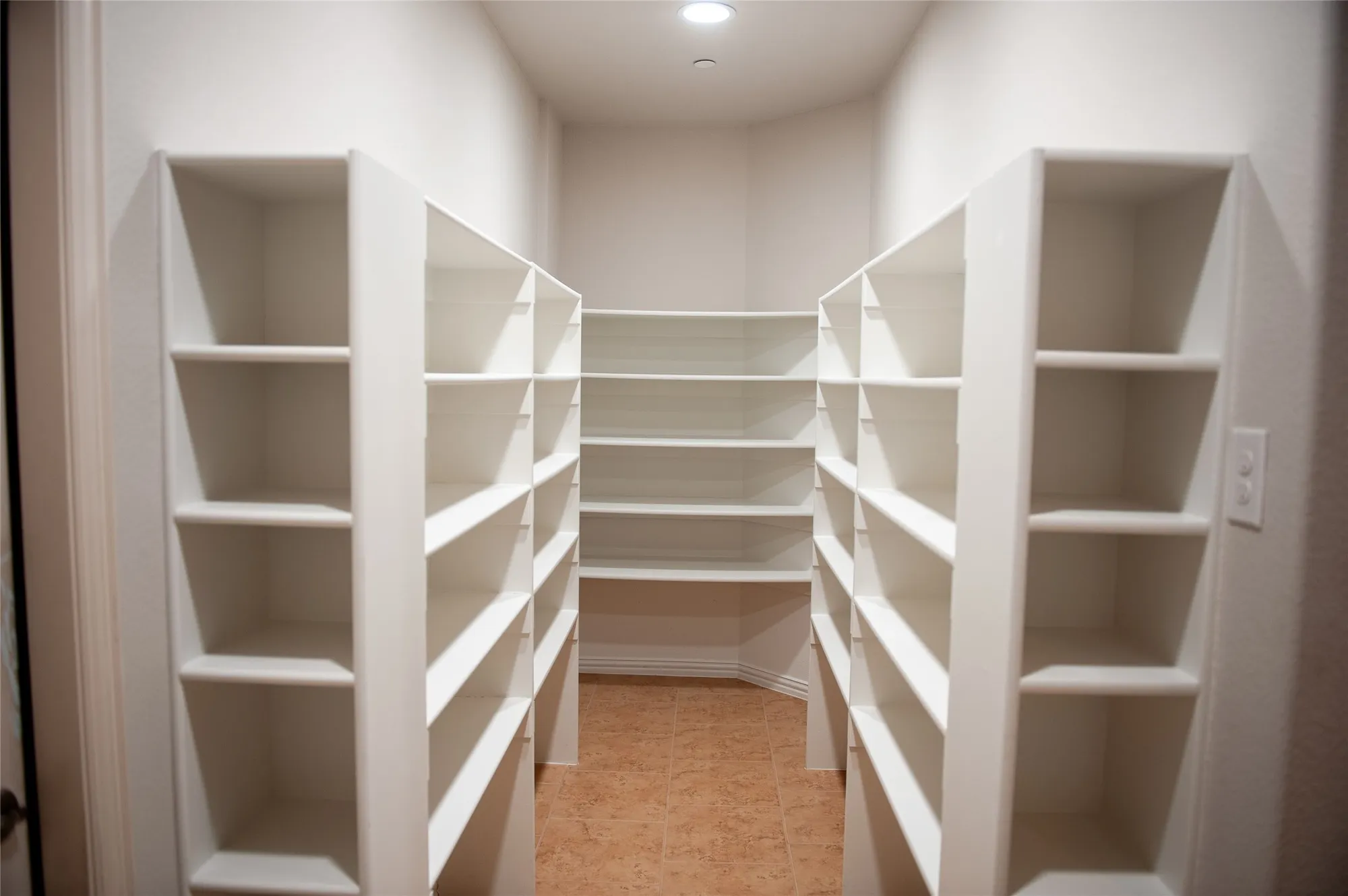 Property Slideshow image 12 of 29 | 704 fostery king pl, Keller, TX, 76248