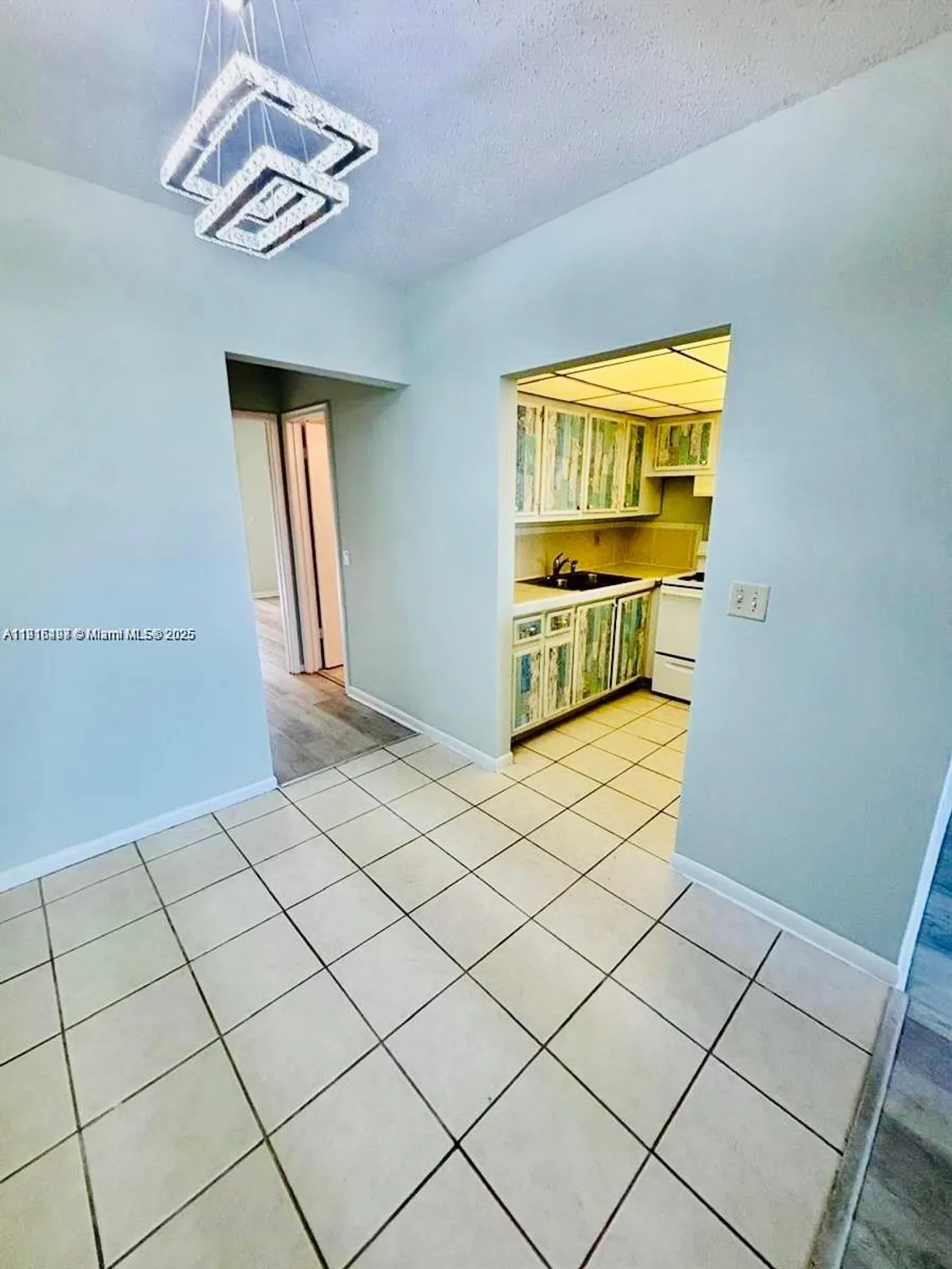 Property Slideshow image 5 of 11 | 119 salisbury e, West Palm Beach, FL, 33417