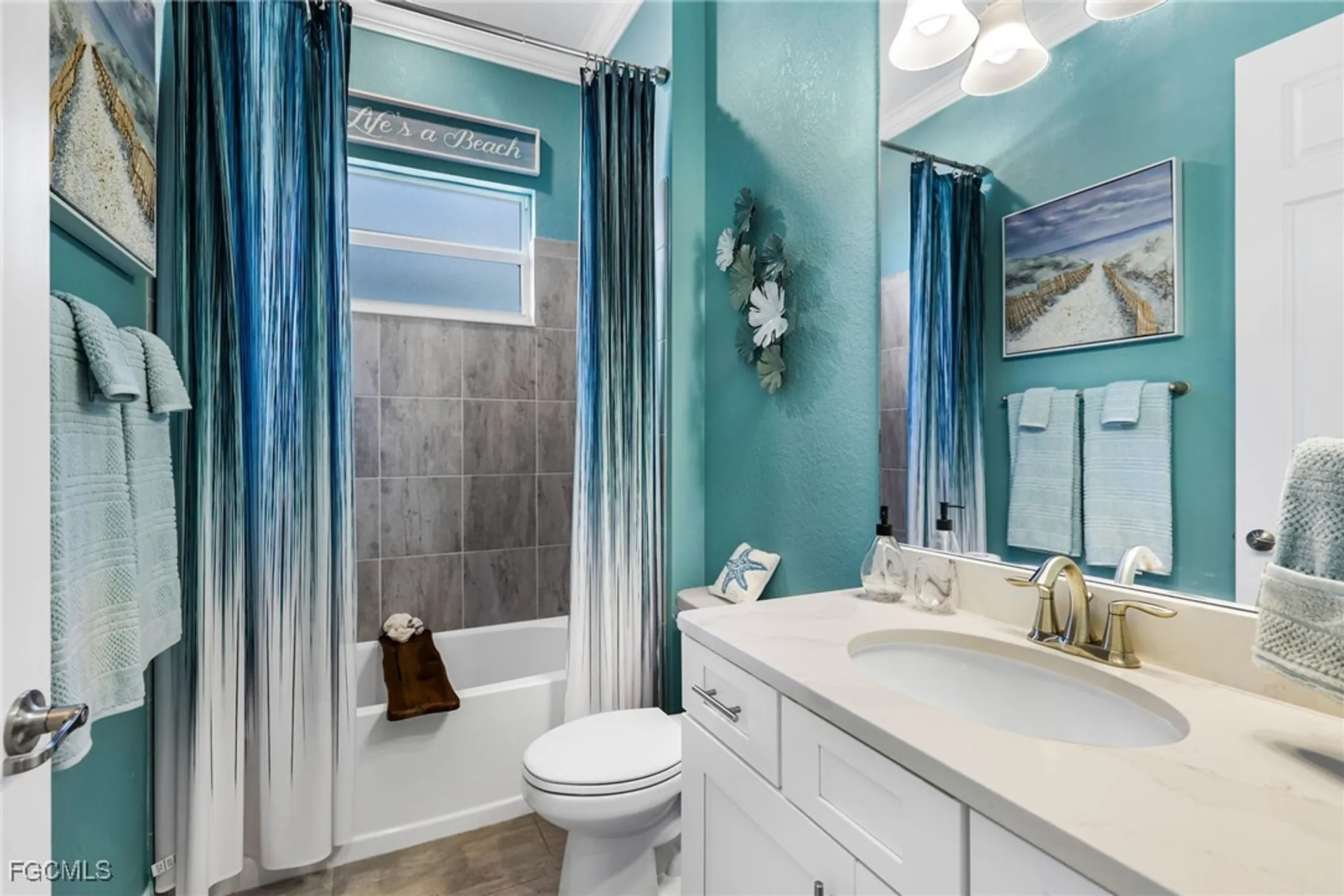 Property Slideshow image 19 of 46 | 13424 blue bay cir, Fort Myers, FL, 33913