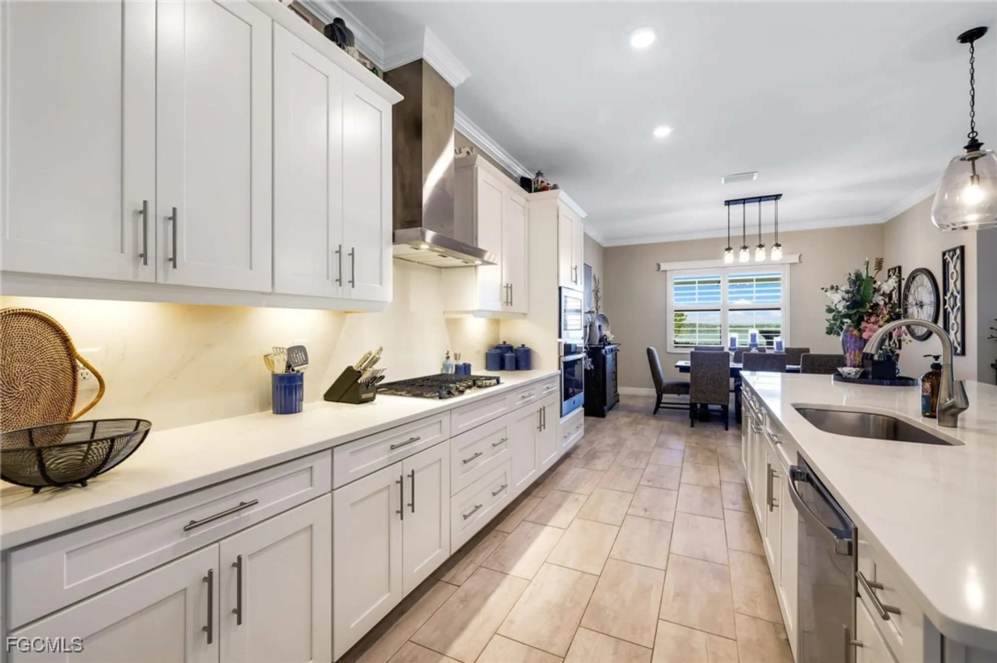 Property Slideshow image 12 of 46 | 13424 blue bay cir, Fort Myers, FL, 33913