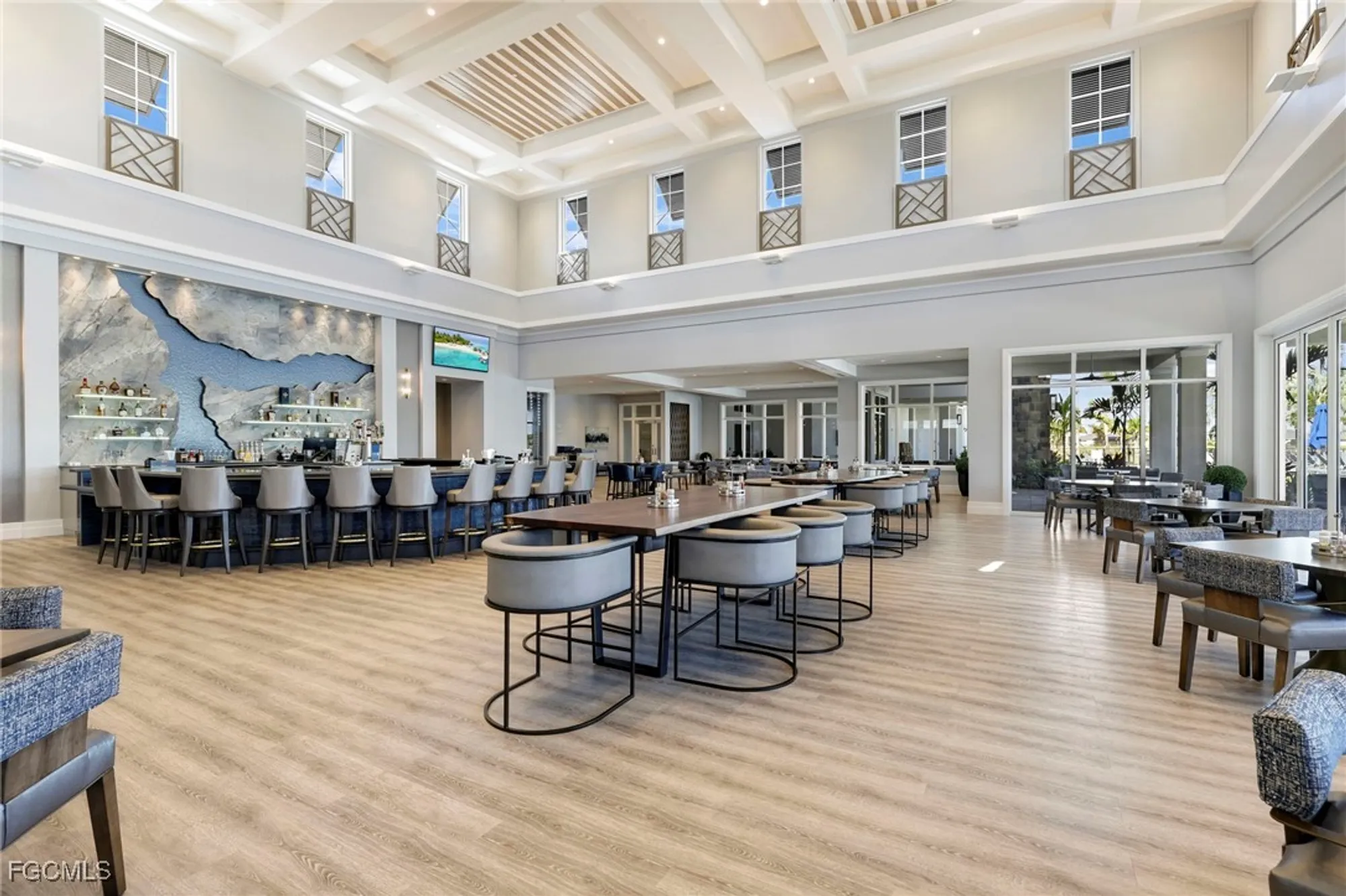 Property Slideshow image 36 of 46 | 13424 blue bay cir, Fort Myers, FL, 33913