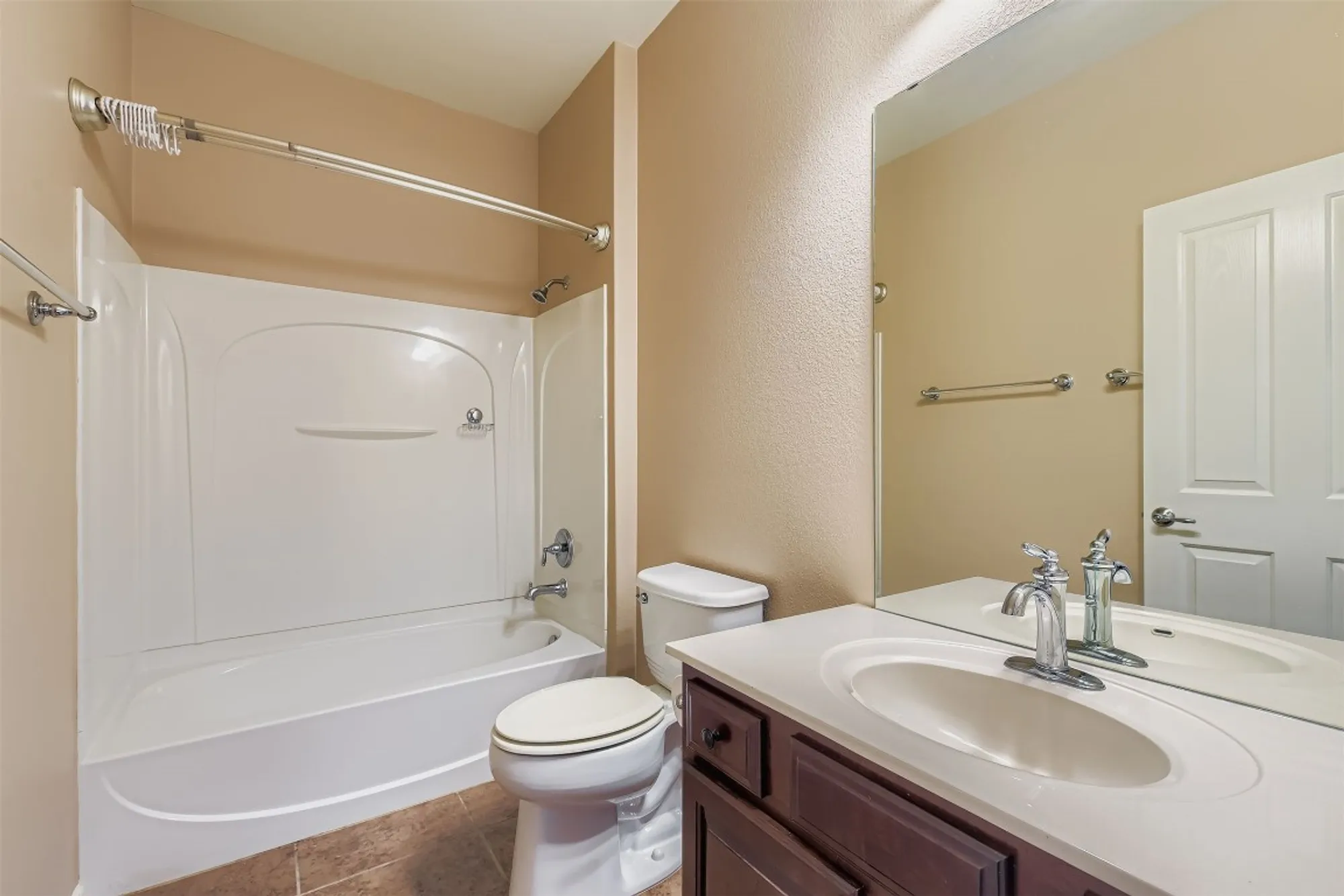 Property Slideshow image 17 of 22 | 723 independence creek ln, Georgetown, TX, 78633