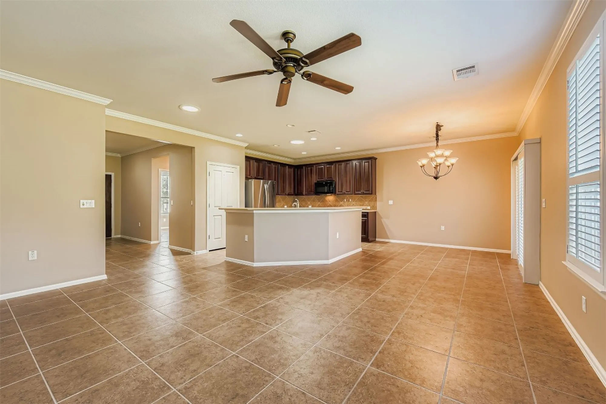 Property Slideshow image 6 of 22 | 723 independence creek ln, Georgetown, TX, 78633