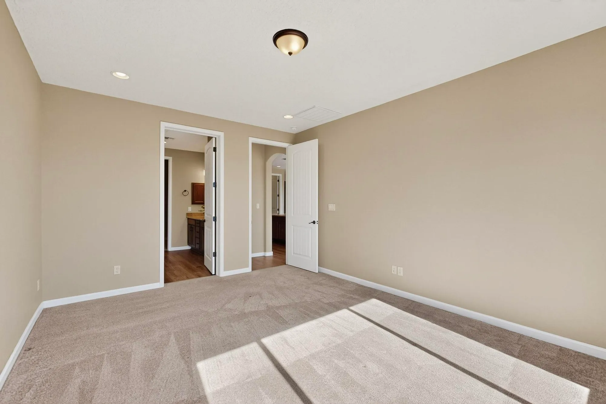 Property Slideshow image 18 of 39 | 9324 cougar creek ln nw, Albuquerque, NM, 87120