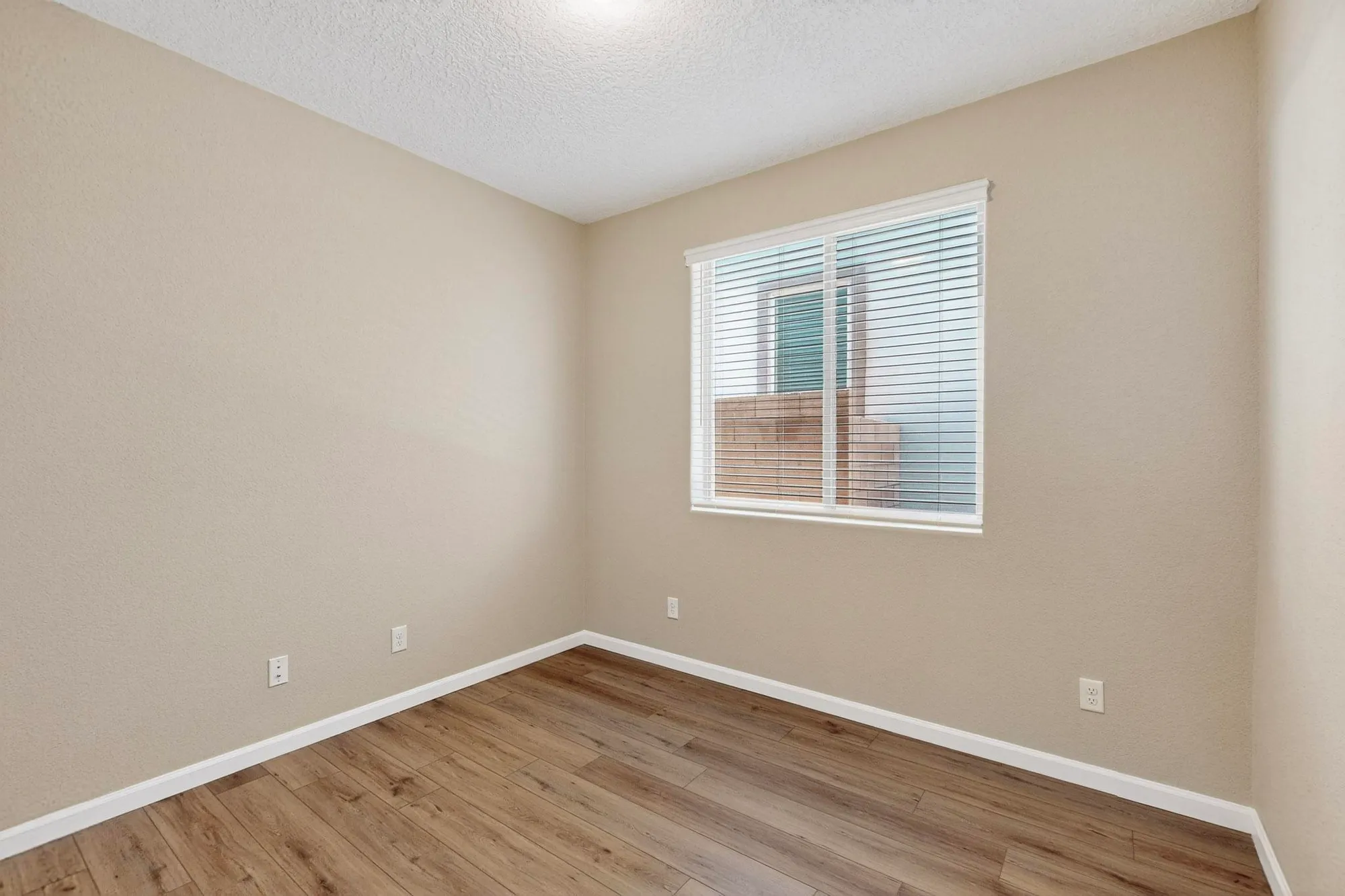 Property Slideshow image 27 of 39 | 9324 cougar creek ln nw, Albuquerque, NM, 87120