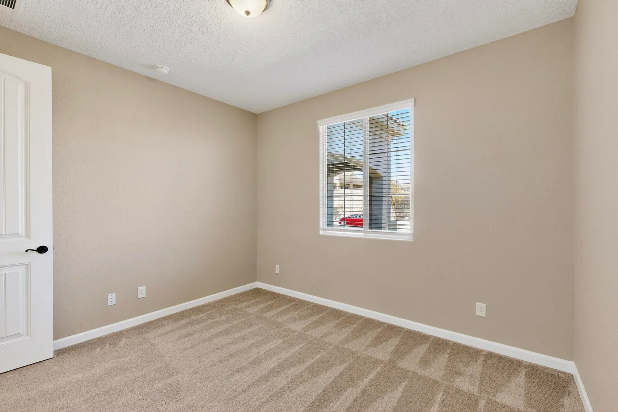 Property Slideshow image 23 of 39 | 9324 cougar creek ln nw, Albuquerque, NM, 87120