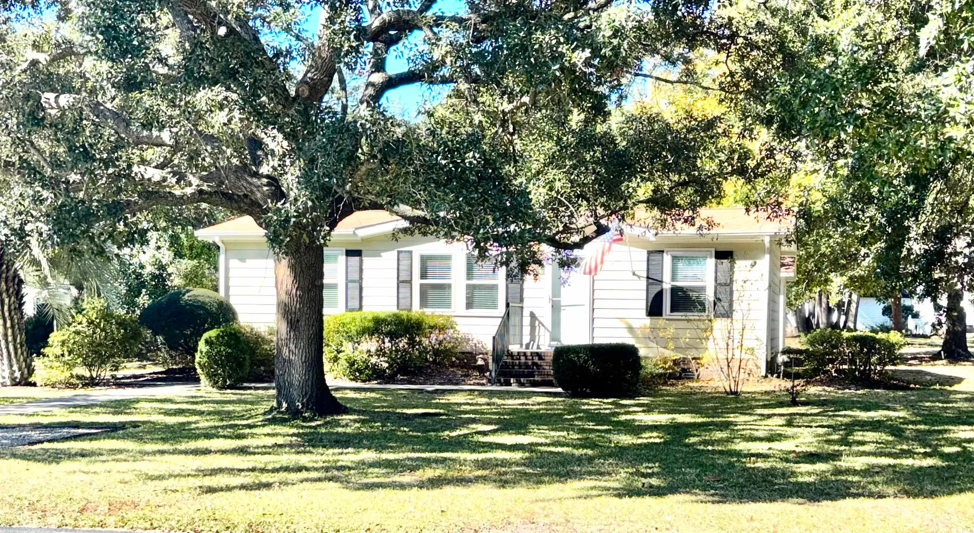 Property Slideshow image 1 of 31 | 1021 s marlin cir, Murrells Inlet, SC, 29576