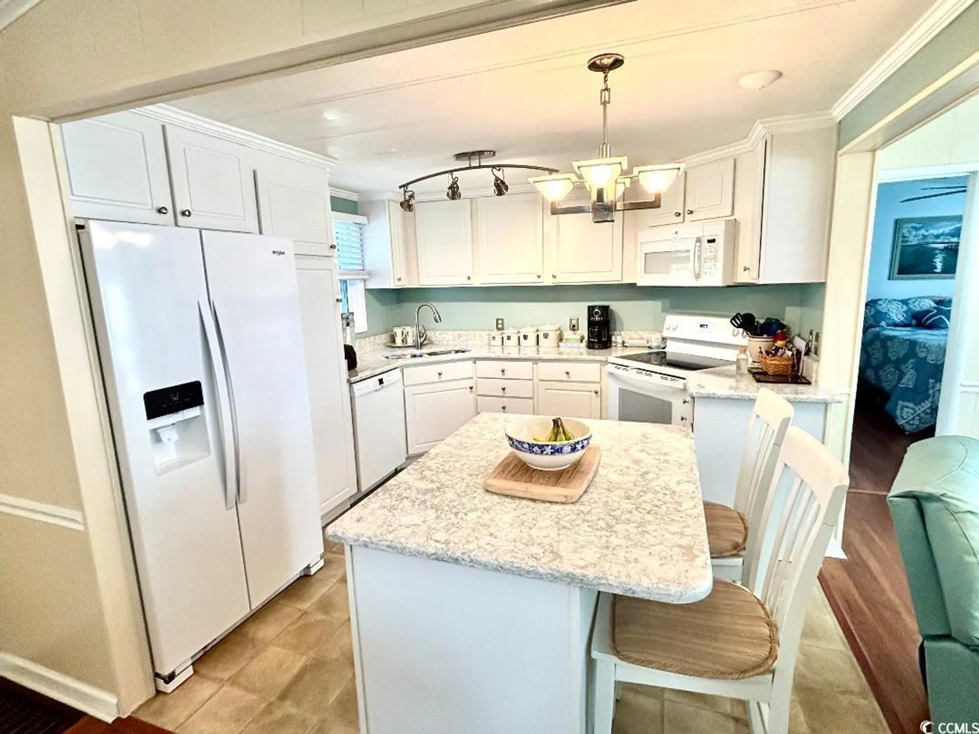 Property Slideshow image 5 of 31 | 1021 s marlin cir, Murrells Inlet, SC, 29576