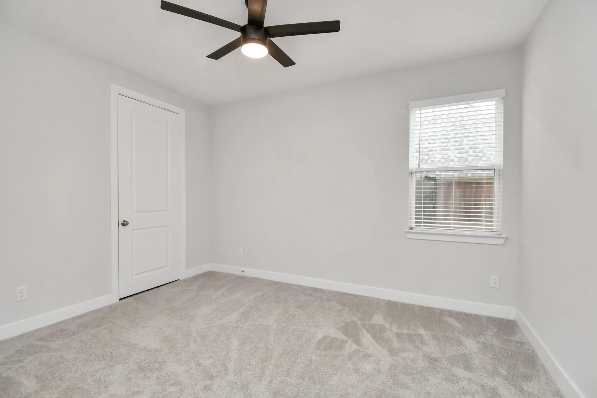 Property Slideshow image 23 of 41 | 28723 tara ridge ct ct, Fulshear, TX, 77441