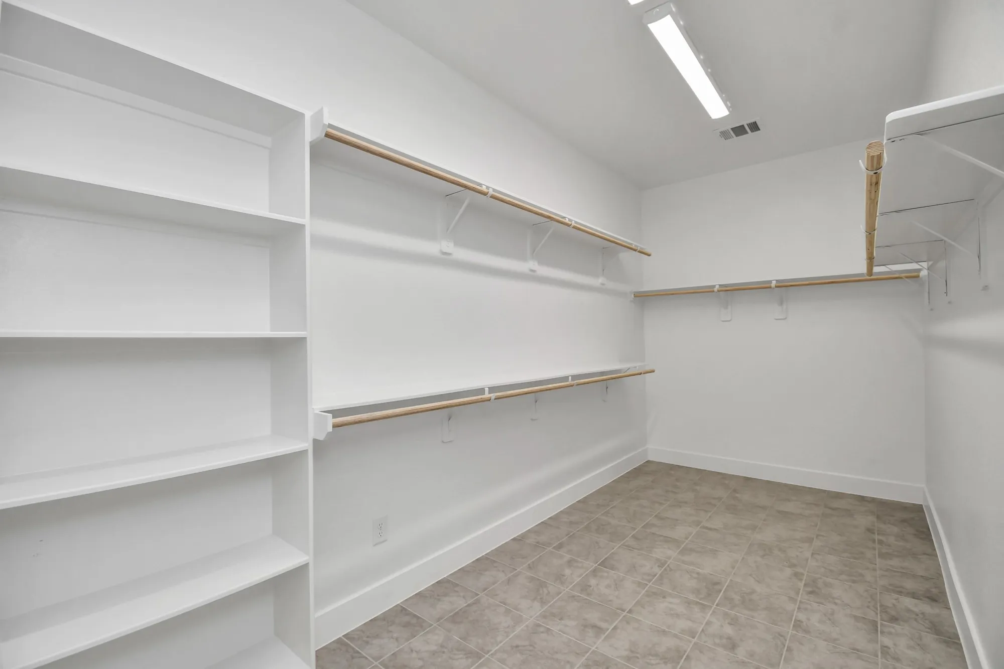 Property Slideshow image 32 of 41 | 28723 tara ridge ct ct, Fulshear, TX, 77441