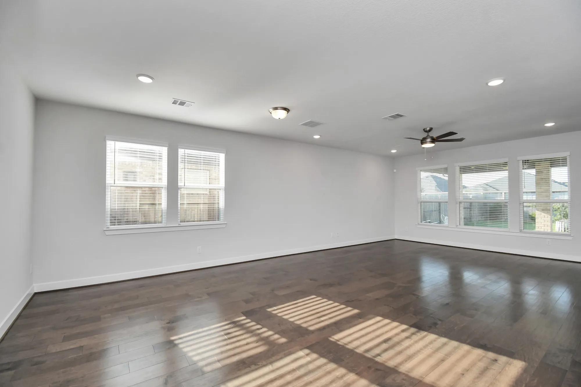 Property Slideshow image 7 of 41 | 28723 tara ridge ct ct, Fulshear, TX, 77441