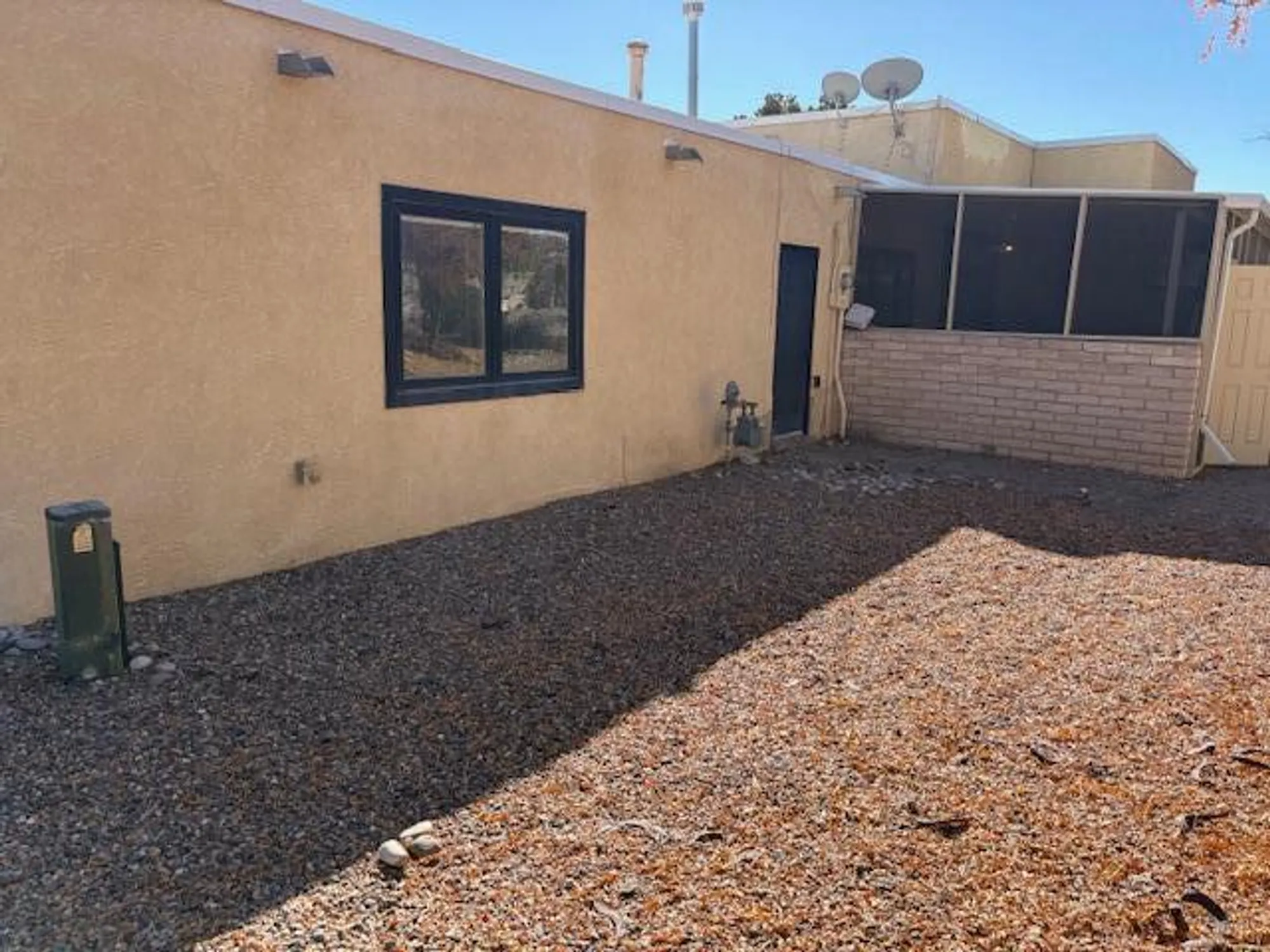 Property Slideshow image 32 of 33 | 1301 rio rancho dr b, Rio Rancho, NM, 87124