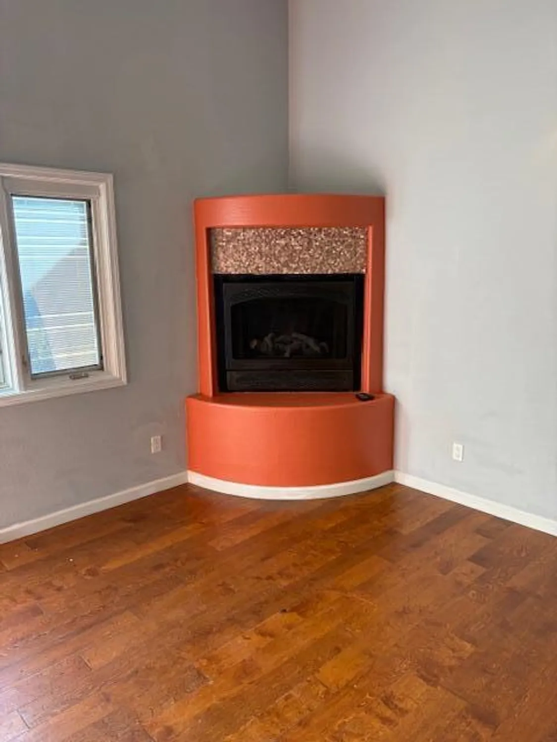 Property Slideshow image 4 of 33 | 1301 rio rancho dr b, Rio Rancho, NM, 87124