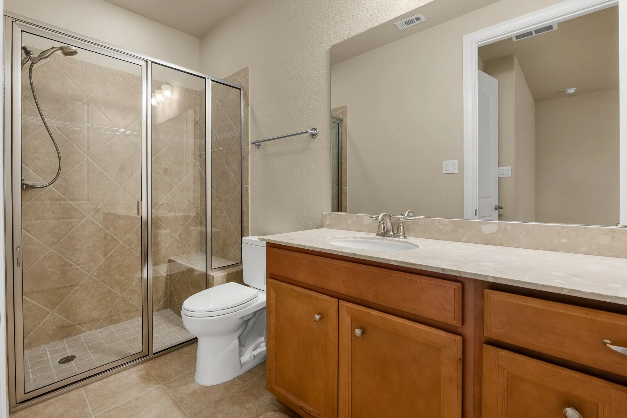 Property Slideshow image 24 of 37 | 202 foxglove ln, Montgomery, TX, 77316