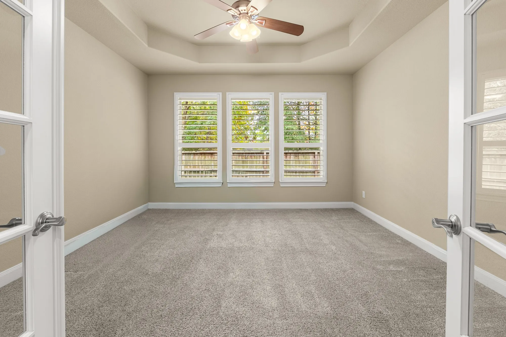 Property Slideshow image 20 of 37 | 202 foxglove ln, Montgomery, TX, 77316