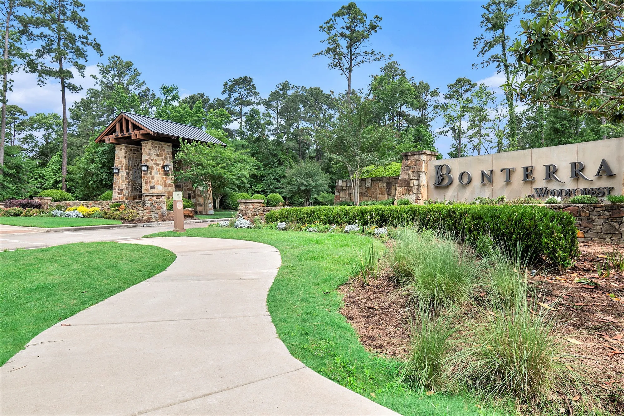 Property Slideshow image 34 of 37 | 202 foxglove ln, Montgomery, TX, 77316