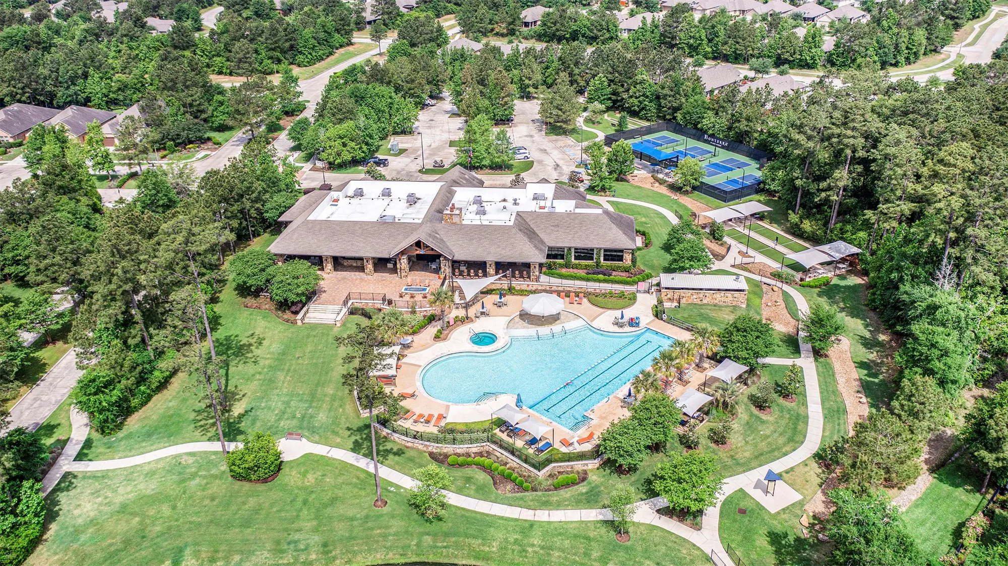 Property Slideshow image 35 of 37 | 202 foxglove ln, Montgomery, TX, 77316