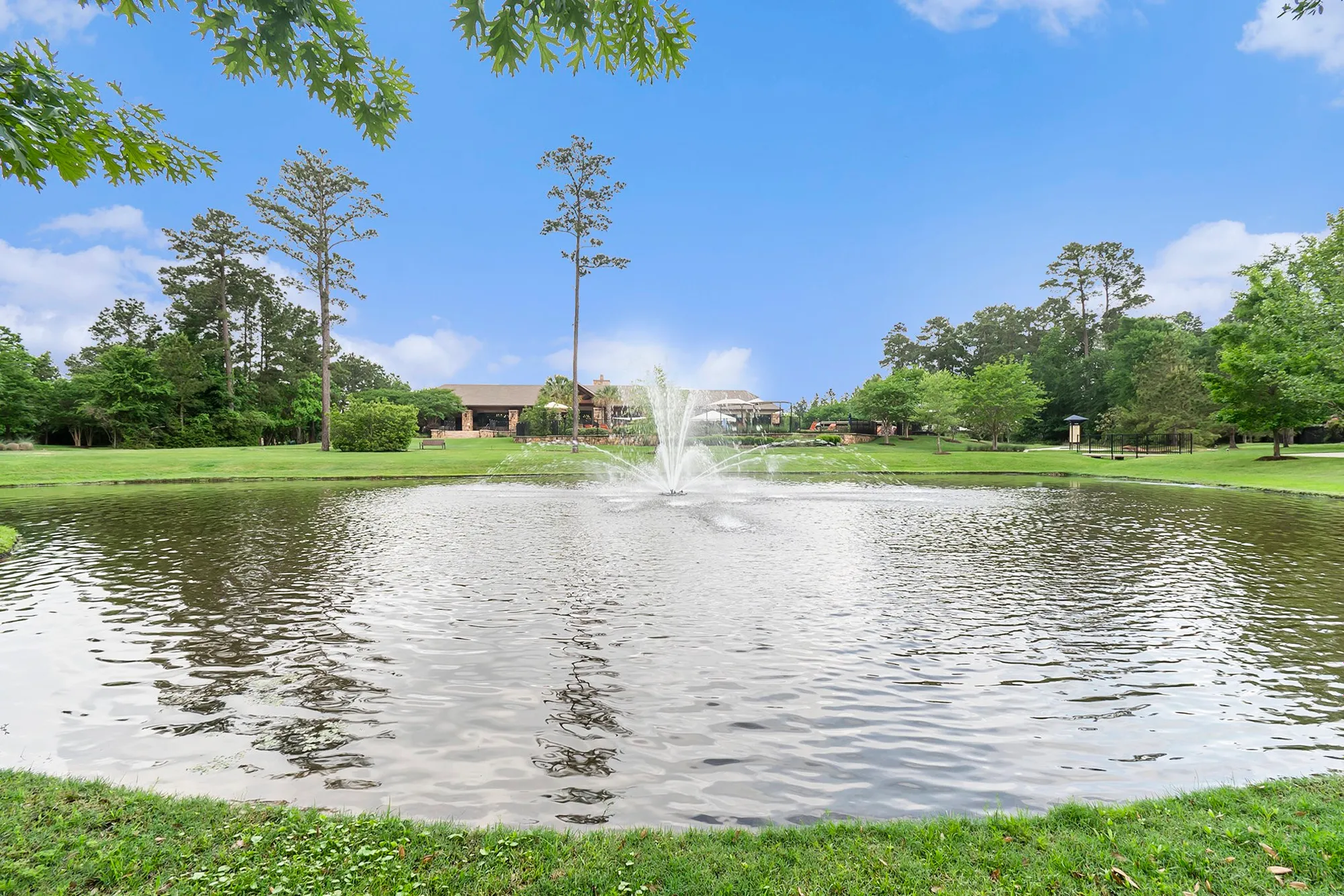 Property Slideshow image 37 of 37 | 202 foxglove ln, Montgomery, TX, 77316