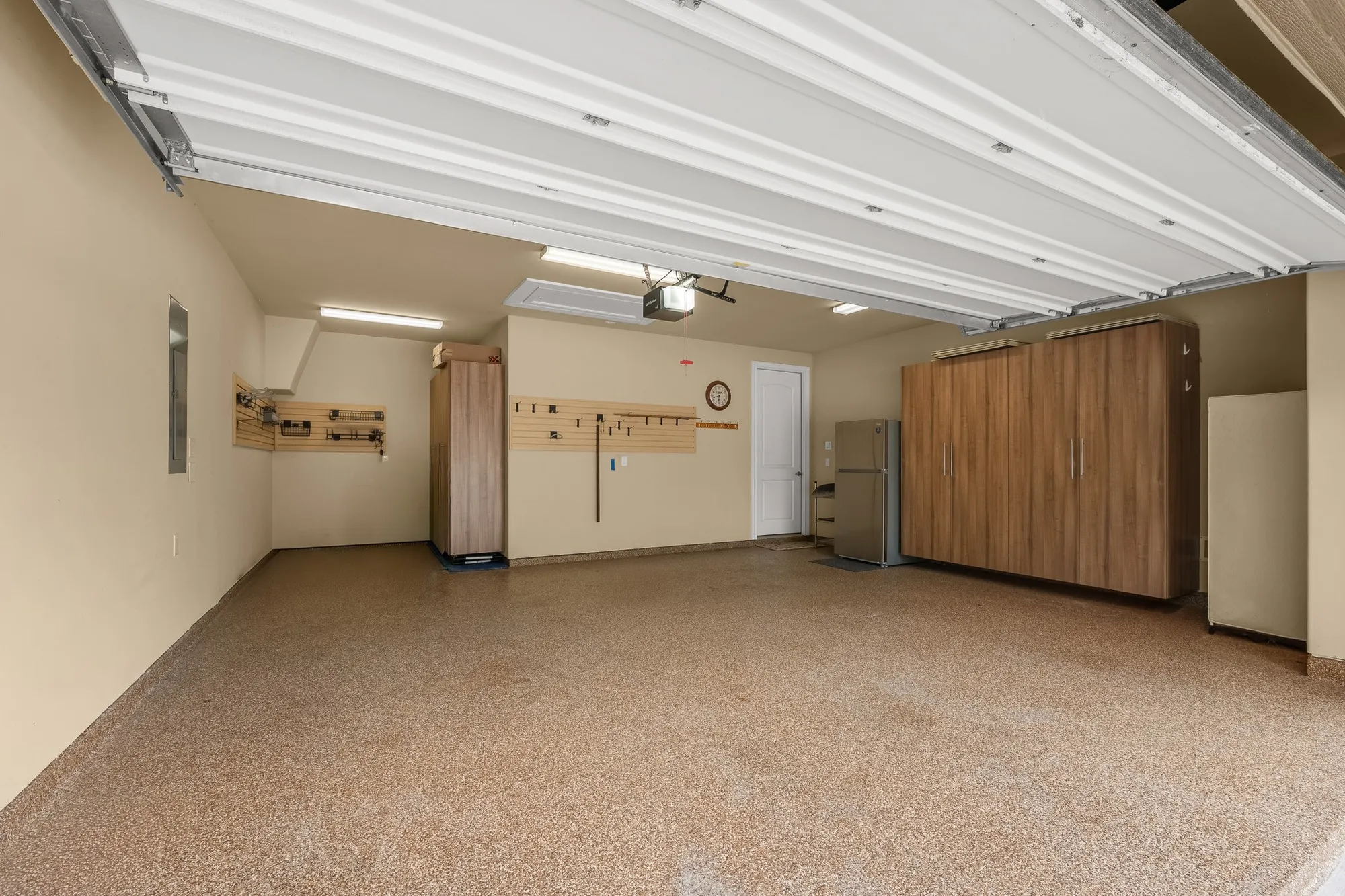 Property Slideshow image 31 of 37 | 202 foxglove ln, Montgomery, TX, 77316