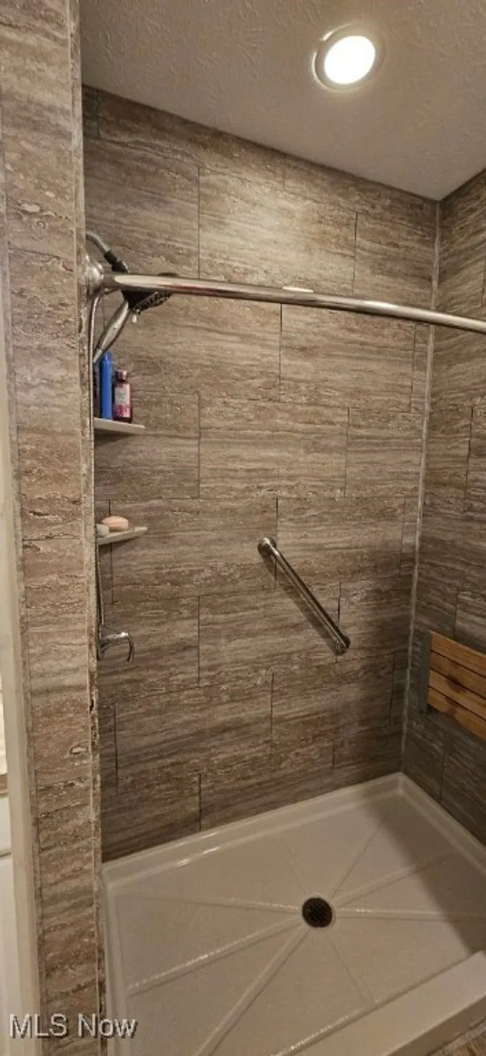 Property Slideshow image 15 of 18 | 3439 morningside way, Lorain, OH, 44053