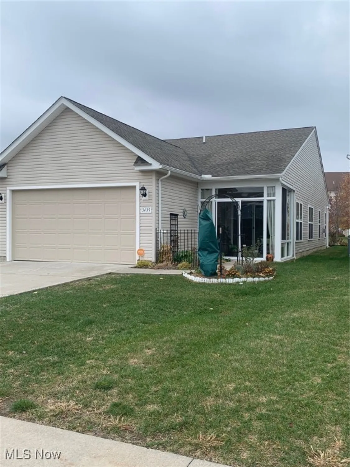 Property Slideshow image 12 of 18 | 3439 morningside way, Lorain, OH, 44053