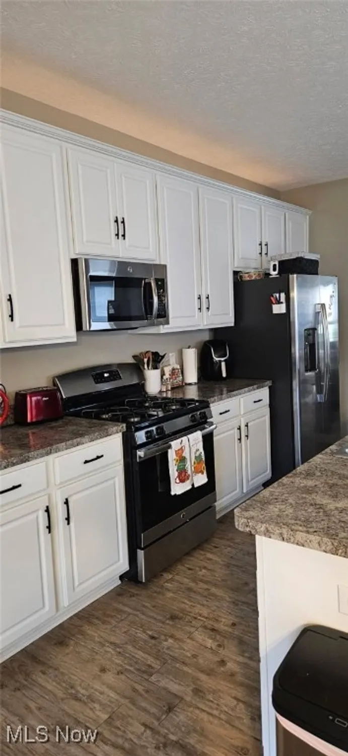 Property Slideshow image 4 of 18 | 3439 morningside way, Lorain, OH, 44053