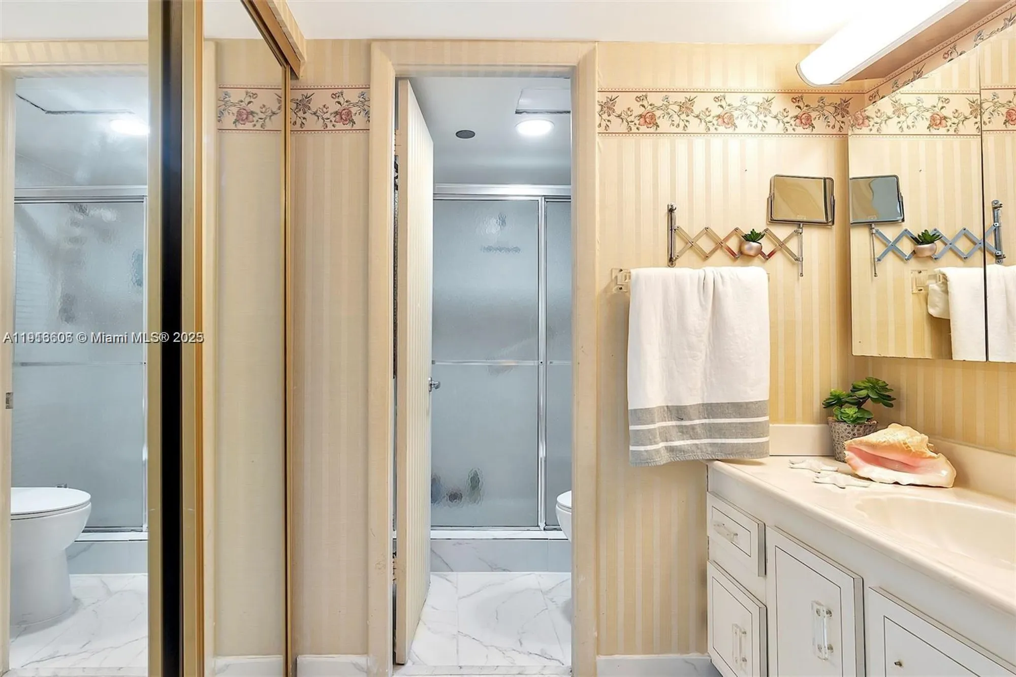 Property Slideshow image 23 of 37 | 1300 saint charles pl l12, Pembroke Pines, FL, 33026