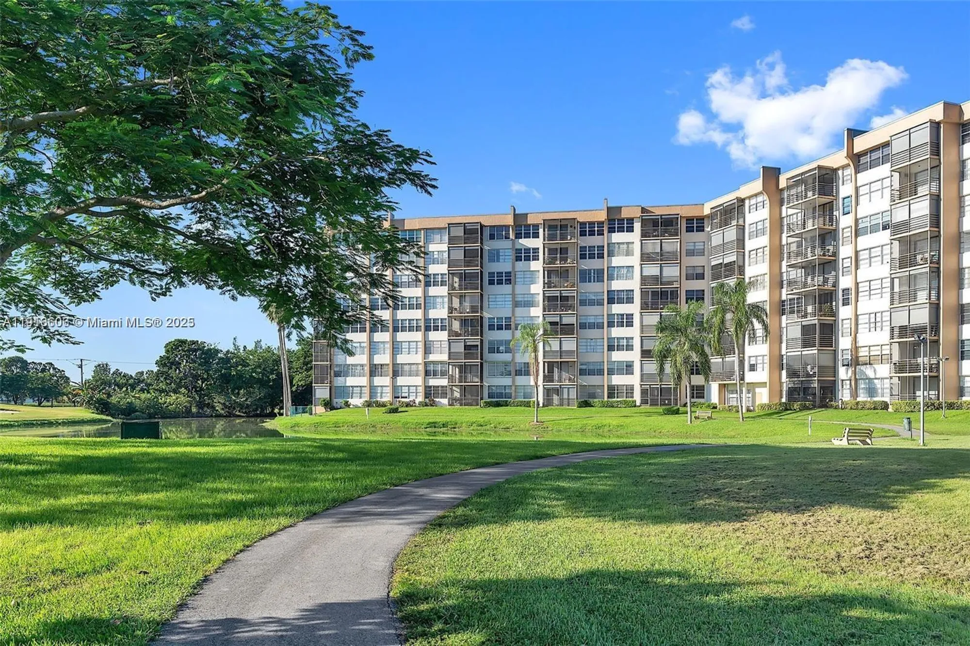 Property Slideshow image 30 of 37 | 1300 saint charles pl l12, Pembroke Pines, FL, 33026