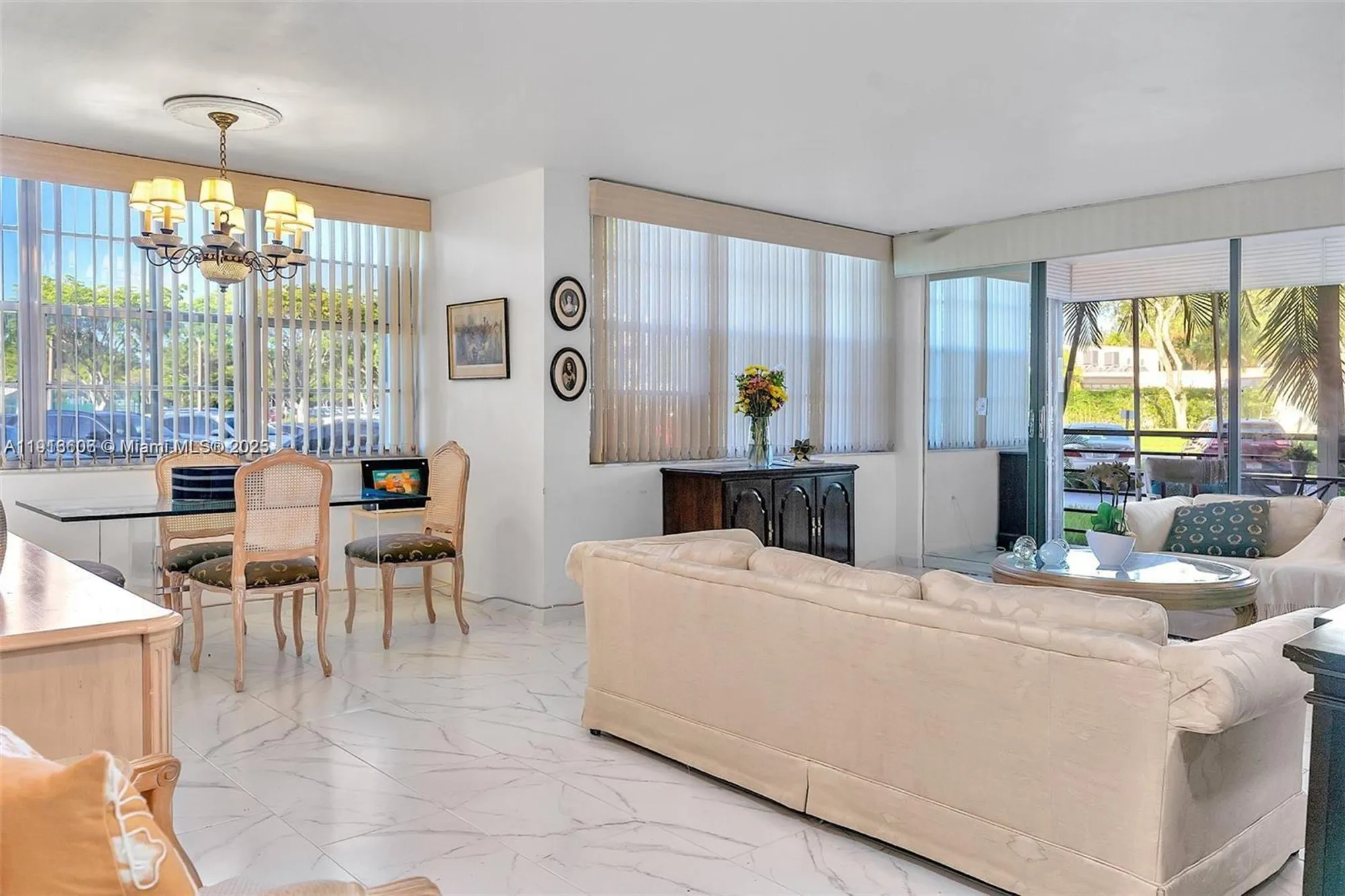 Property Slideshow image 6 of 37 | 1300 saint charles pl l12, Pembroke Pines, FL, 33026