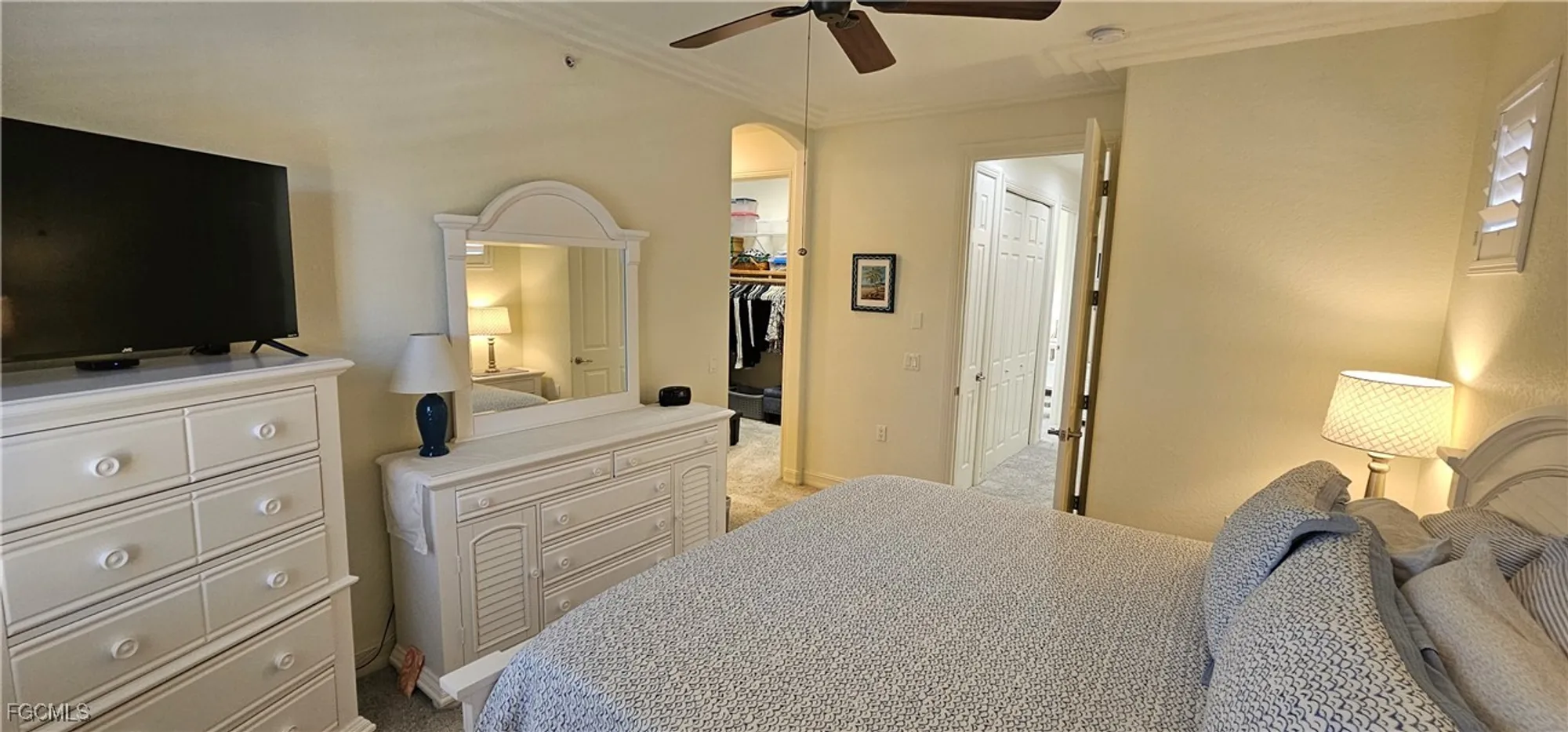 Property Slideshow image 16 of 34 | 9085 chula vista st 10604, Naples, FL, 34113