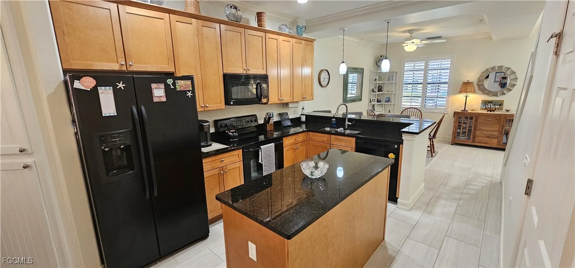 Property Slideshow image 10 of 34 | 9085 chula vista st 10604, Naples, FL, 34113