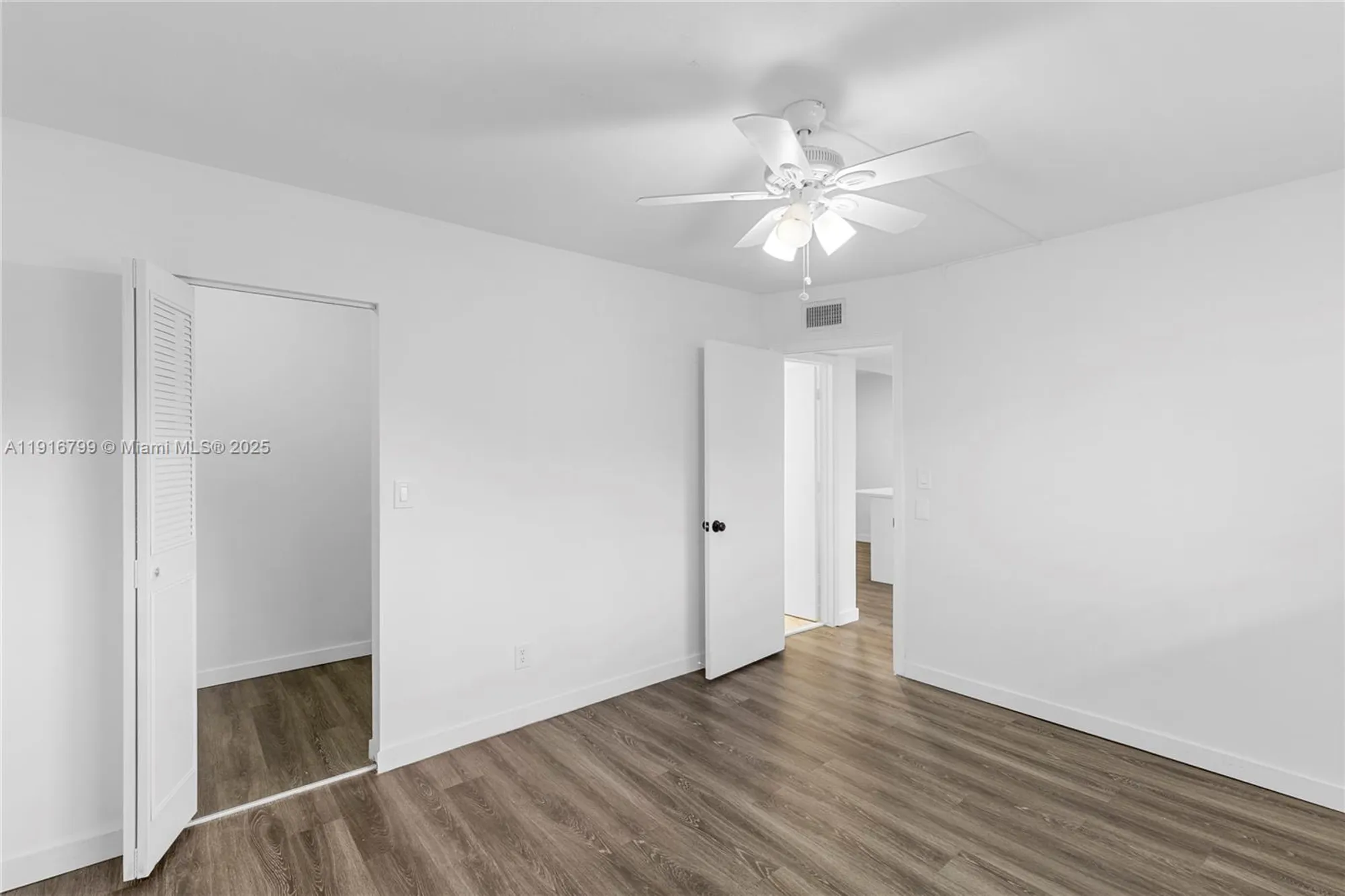 Property Slideshow image 17 of 29 | 3591 inverrary dr 203, Lauderhill, FL, 33319