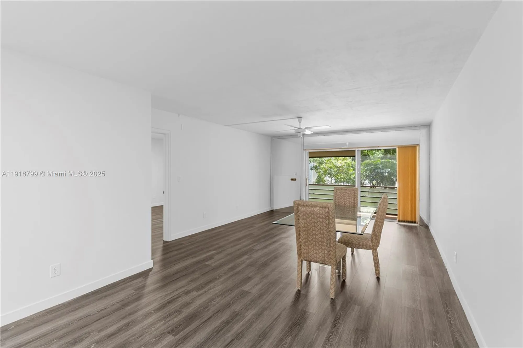 Property Slideshow image 21 of 29 | 3591 inverrary dr 203, Lauderhill, FL, 33319