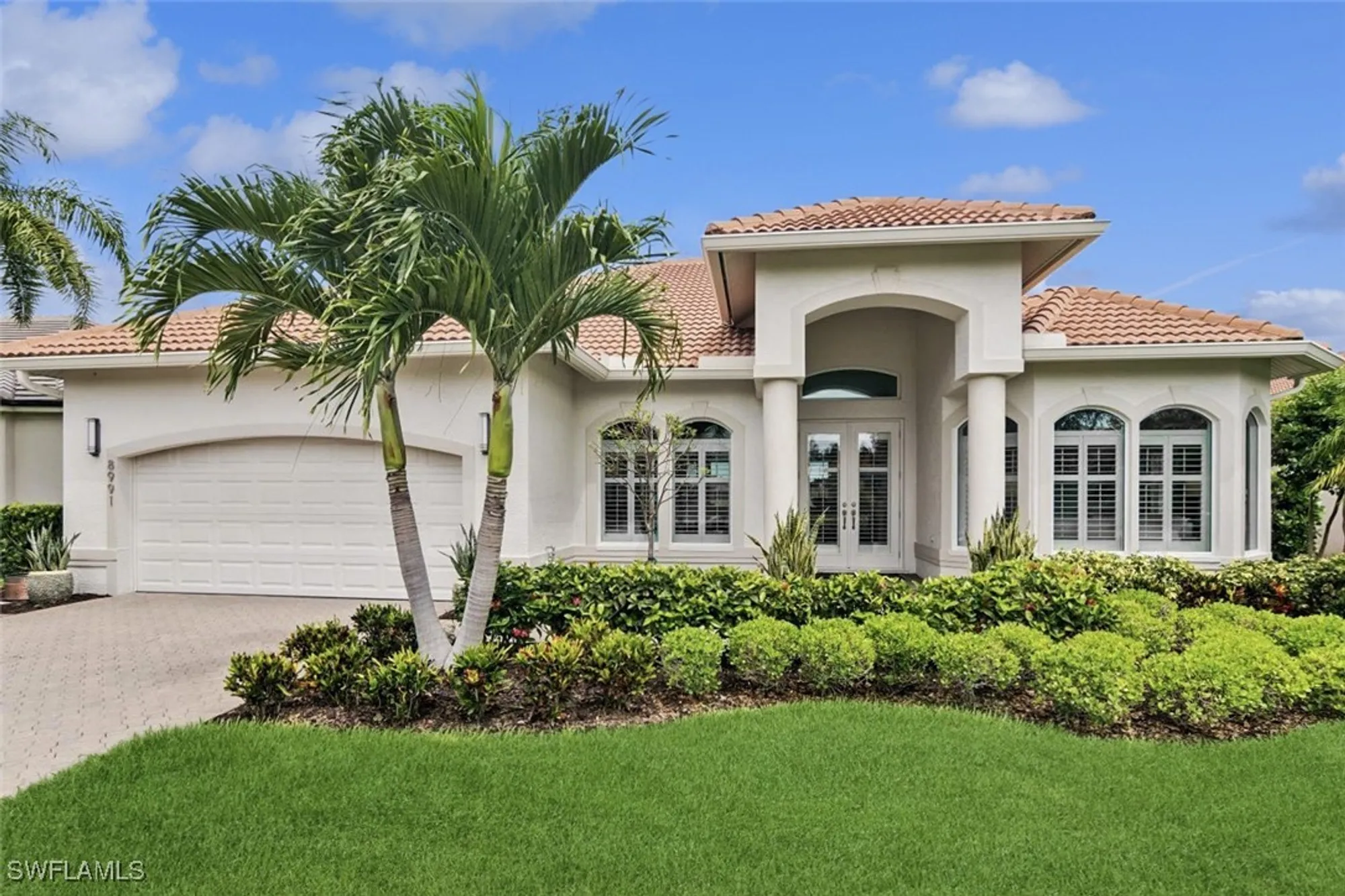Property Slideshow image 1 of 26 | 8991 mustang island cir, Naples, FL, 34113