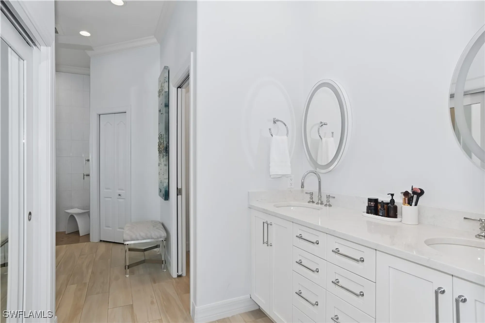 Property Slideshow image 12 of 26 | 8991 mustang island cir, Naples, FL, 34113