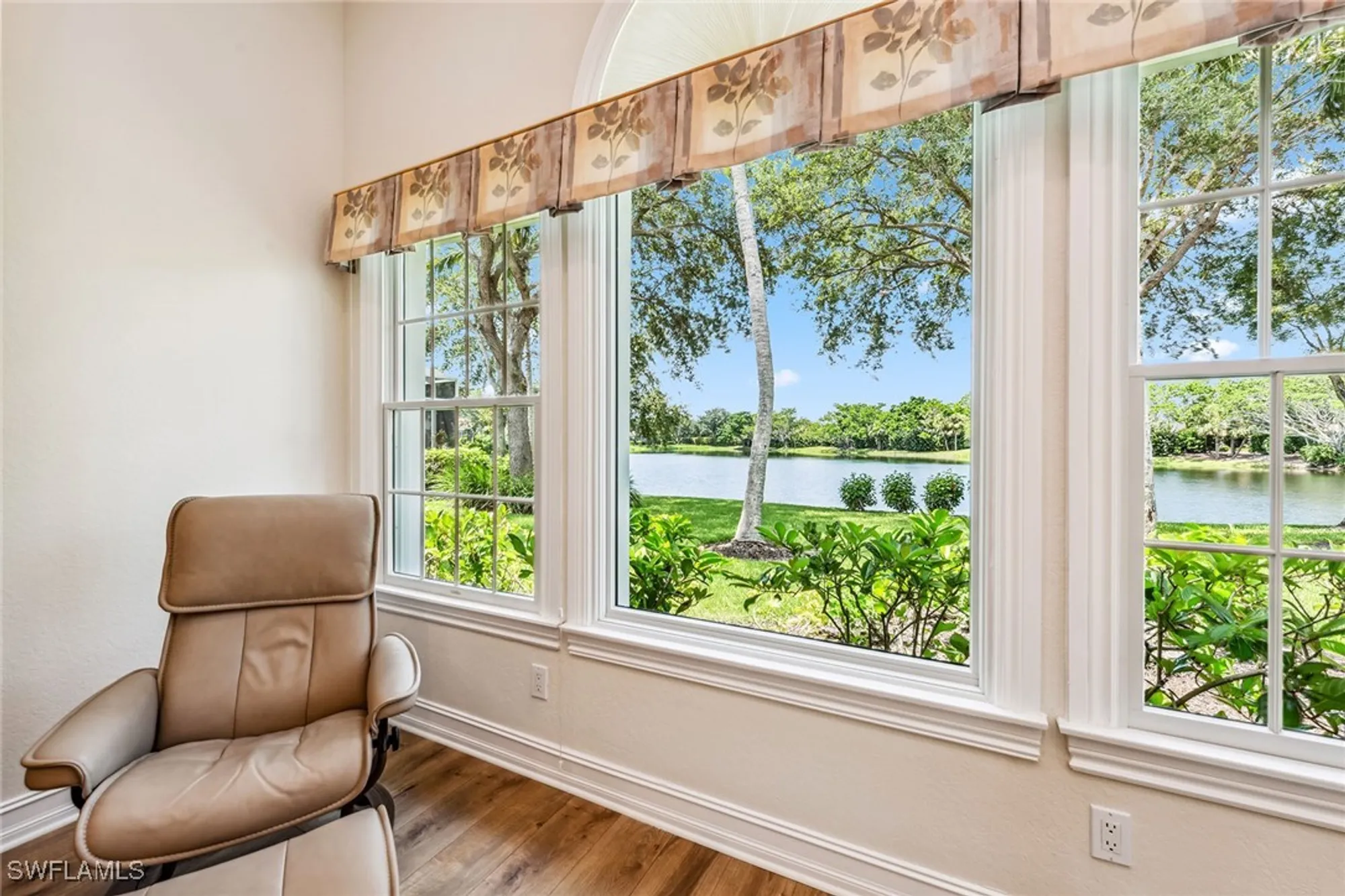 Property Slideshow image 13 of 50 | 8499 mallards way, Naples, FL, 34114