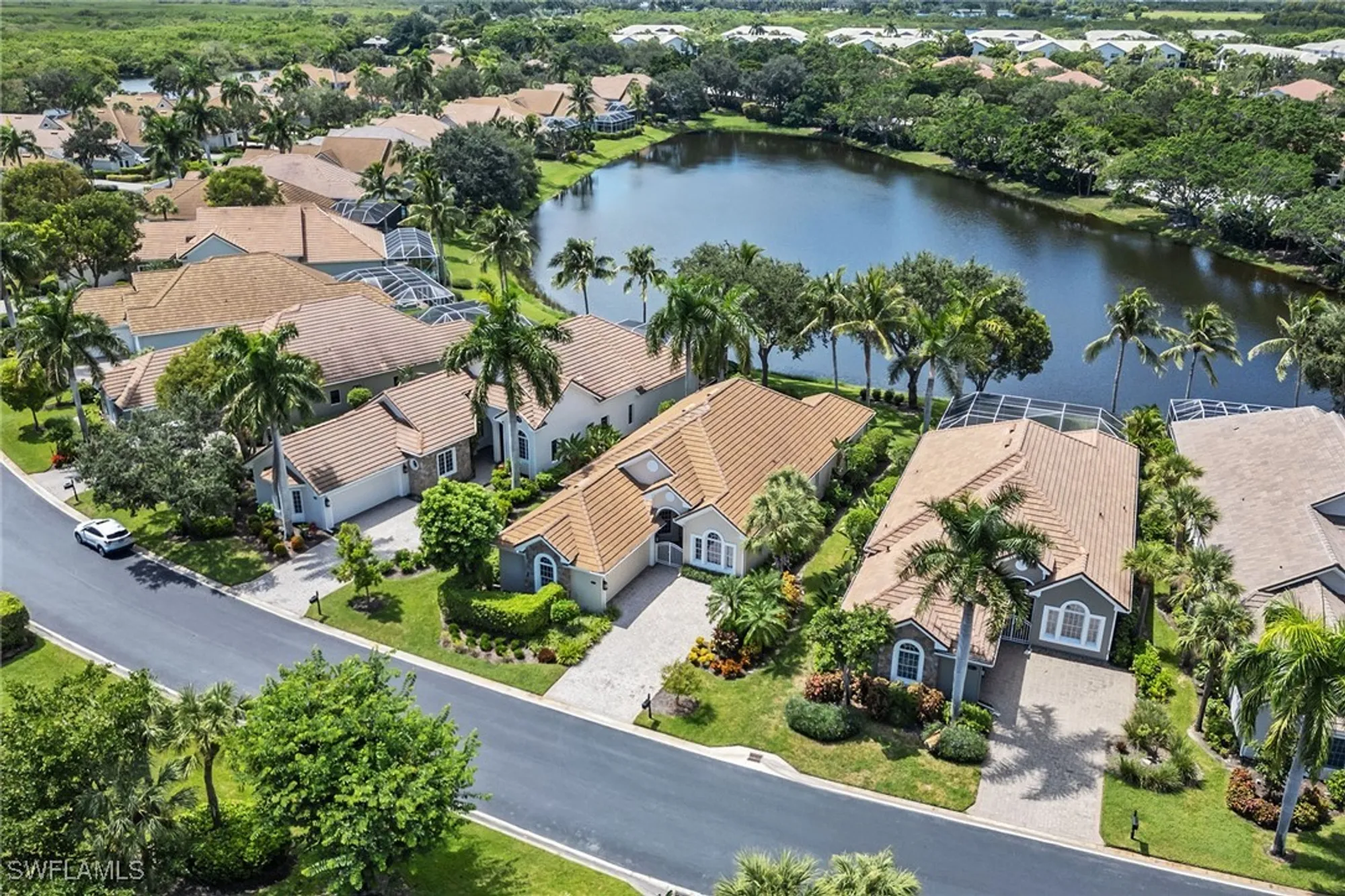 Property Slideshow image 31 of 50 | 8499 mallards way, Naples, FL, 34114