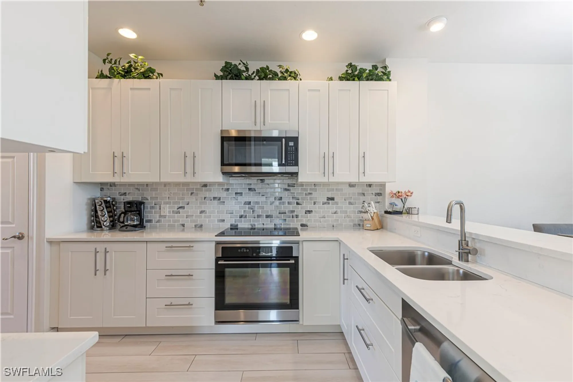 Property Slideshow image 19 of 24 | 7905 mahogany run ln 1326, Naples, FL, 34113