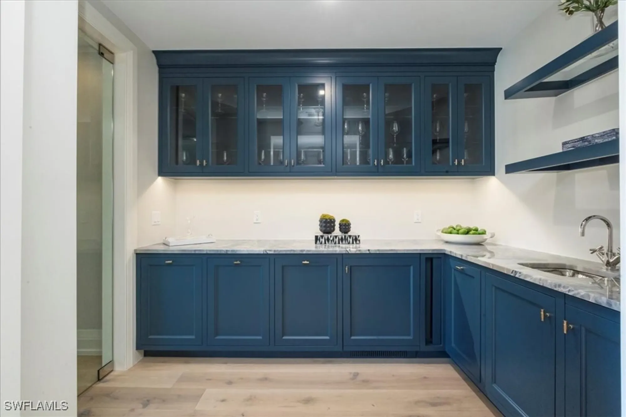 Property Slideshow image 19 of 48 | 1820 gulf shore blvd n # 402-403, Naples, FL, 34102