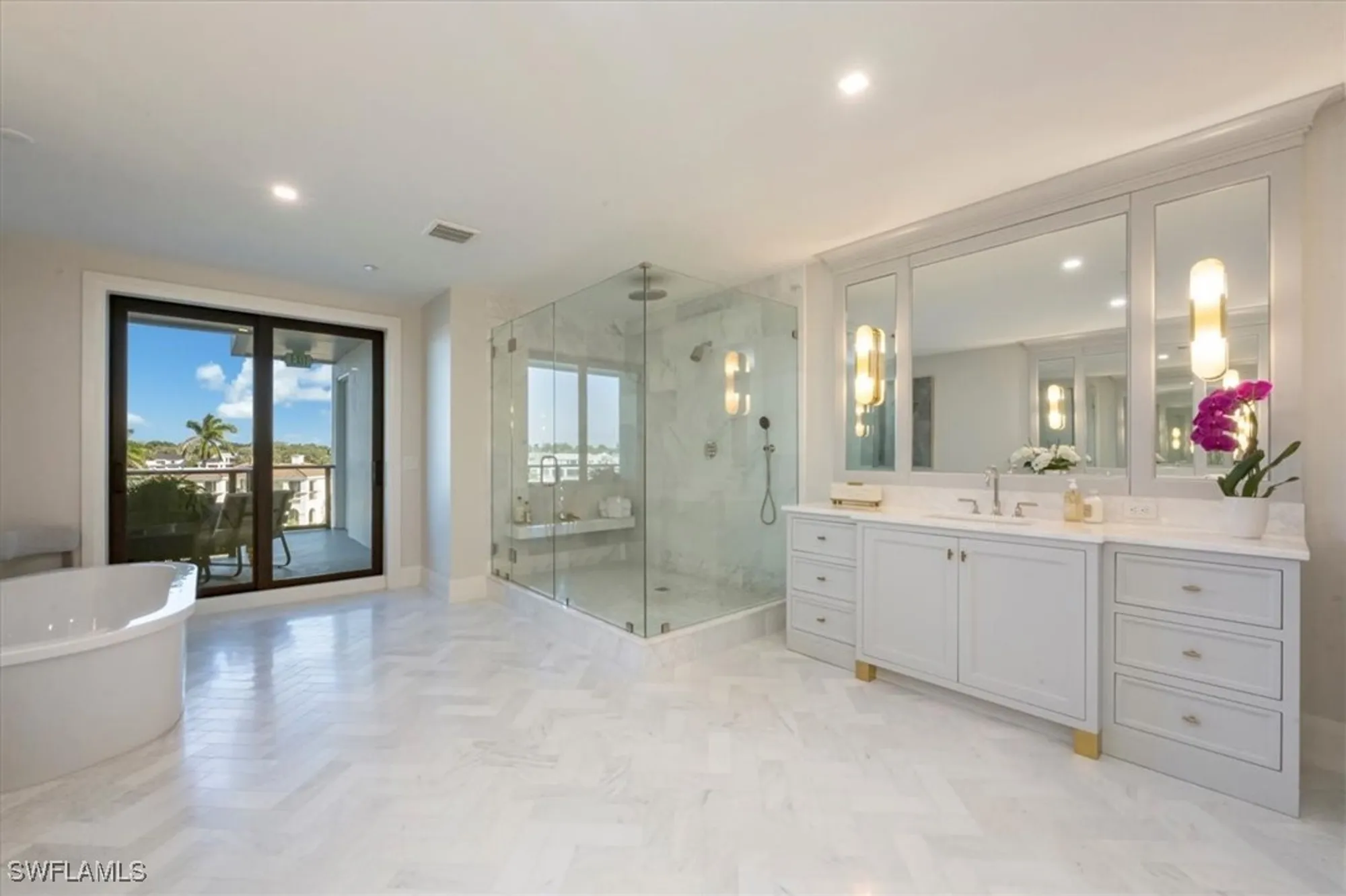 Property Slideshow image 24 of 48 | 1820 gulf shore blvd n # 402-403, Naples, FL, 34102