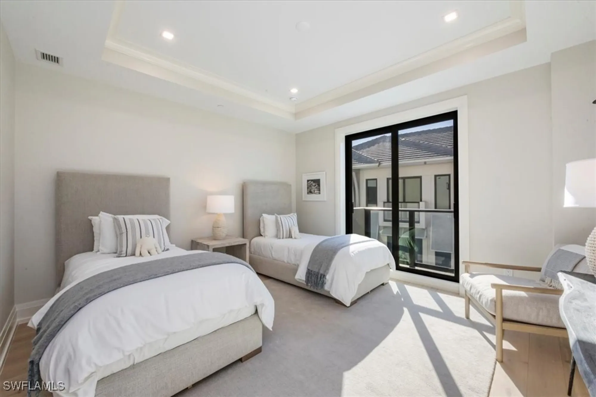 Property Slideshow image 35 of 48 | 1820 gulf shore blvd n # 402-403, Naples, FL, 34102