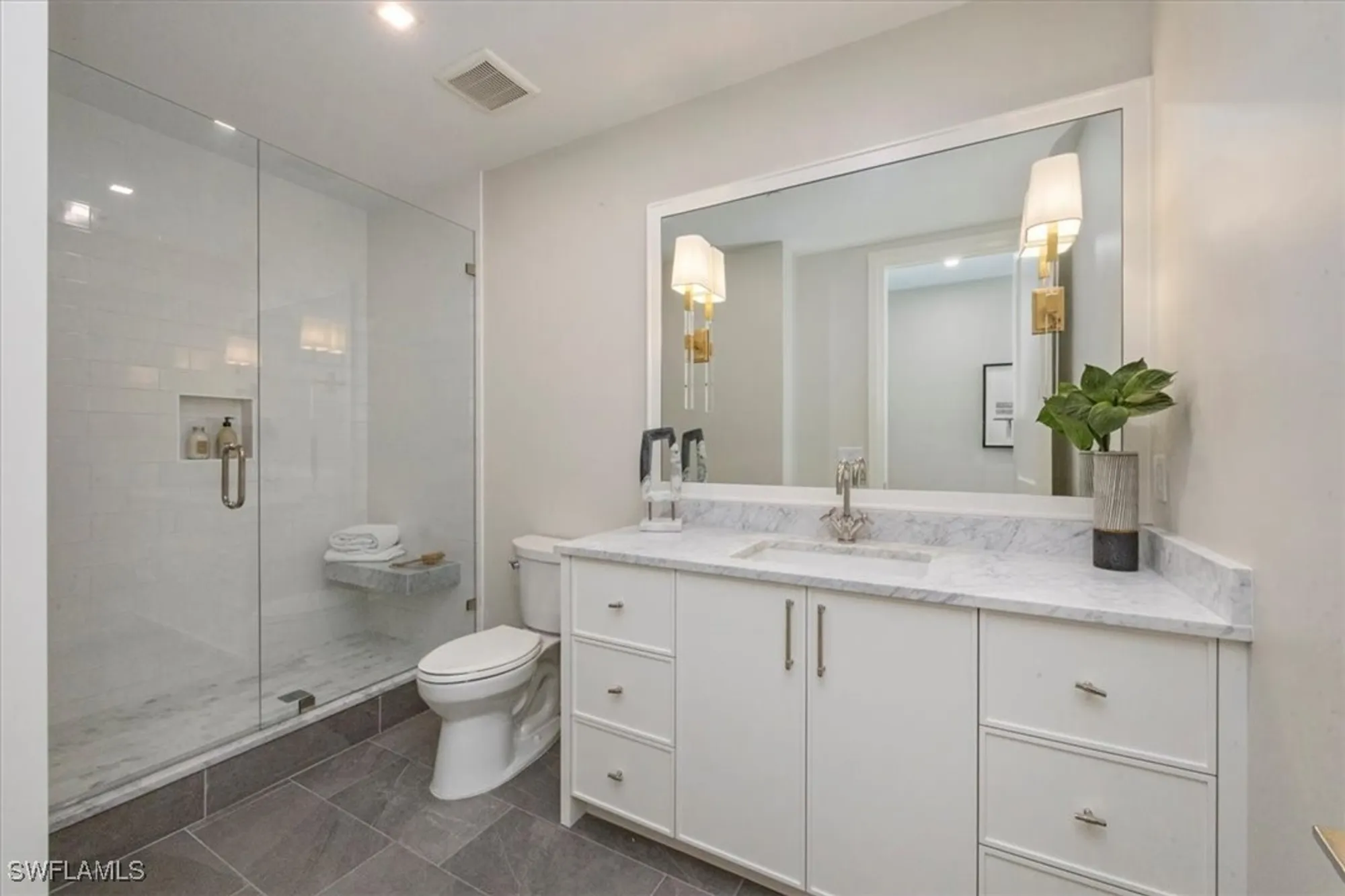 Property Slideshow image 36 of 48 | 1820 gulf shore blvd n # 402-403, Naples, FL, 34102