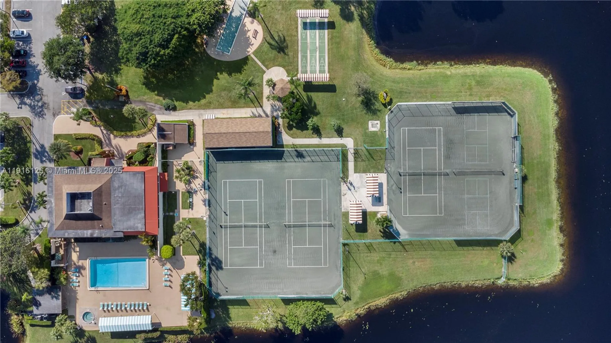 Property Slideshow image 27 of 36 | 7831 willow spring dr apt 525, Lake Worth, FL, 33467