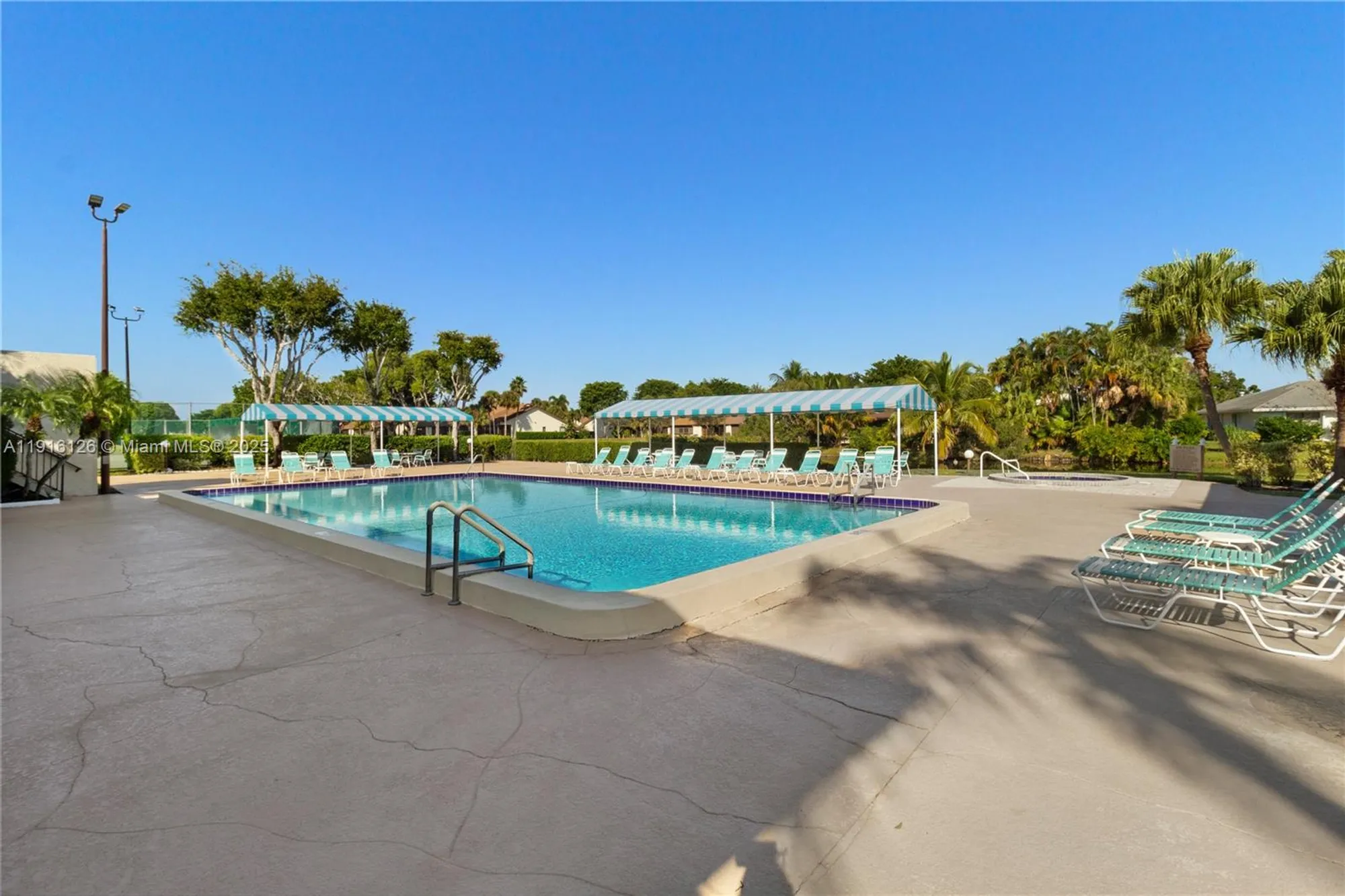 Property Slideshow image 35 of 36 | 7831 willow spring dr apt 525, Lake Worth, FL, 33467