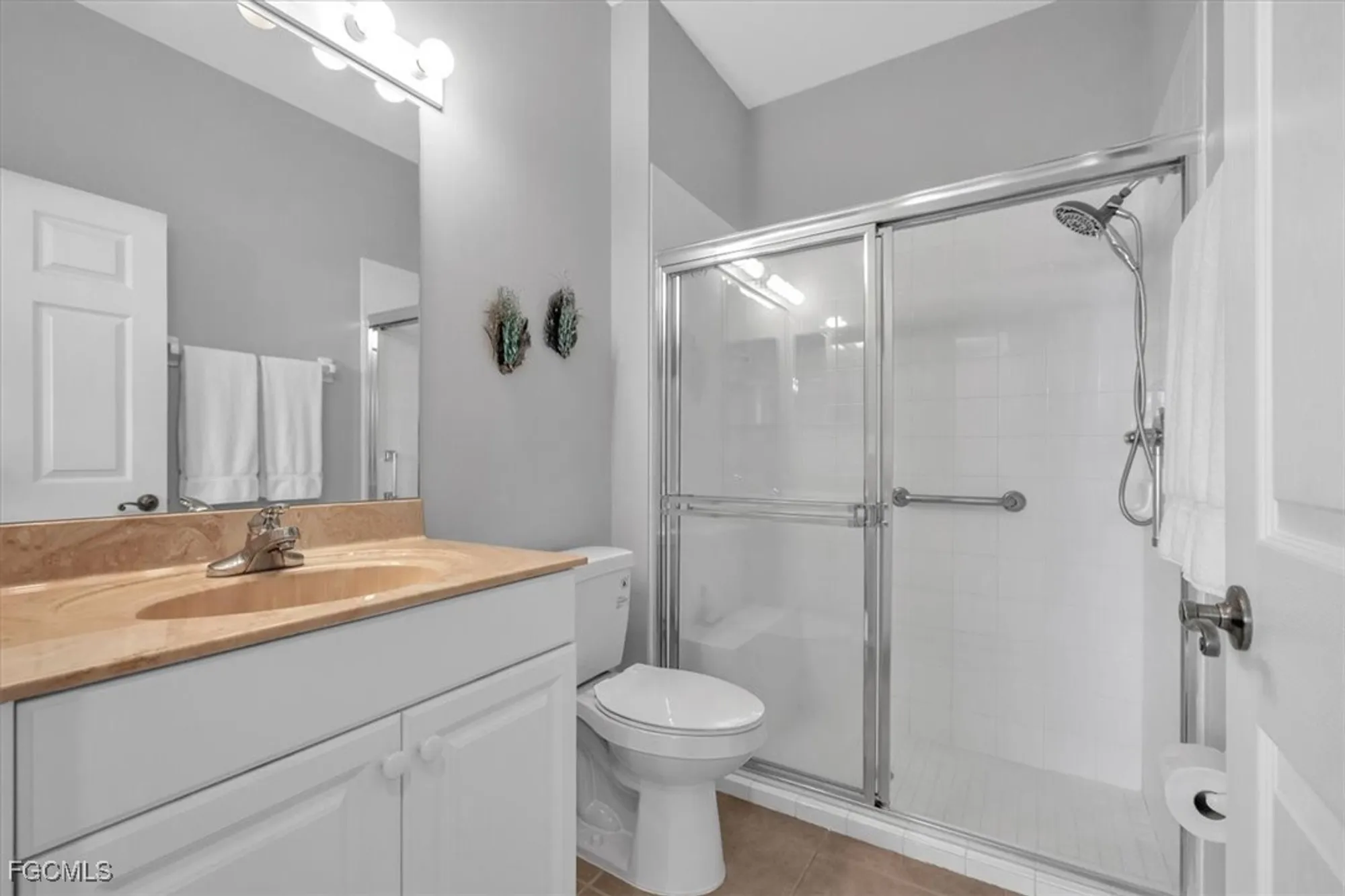 Property Slideshow image 20 of 36 | 10515 diamante way, Fort Myers, FL, 33913