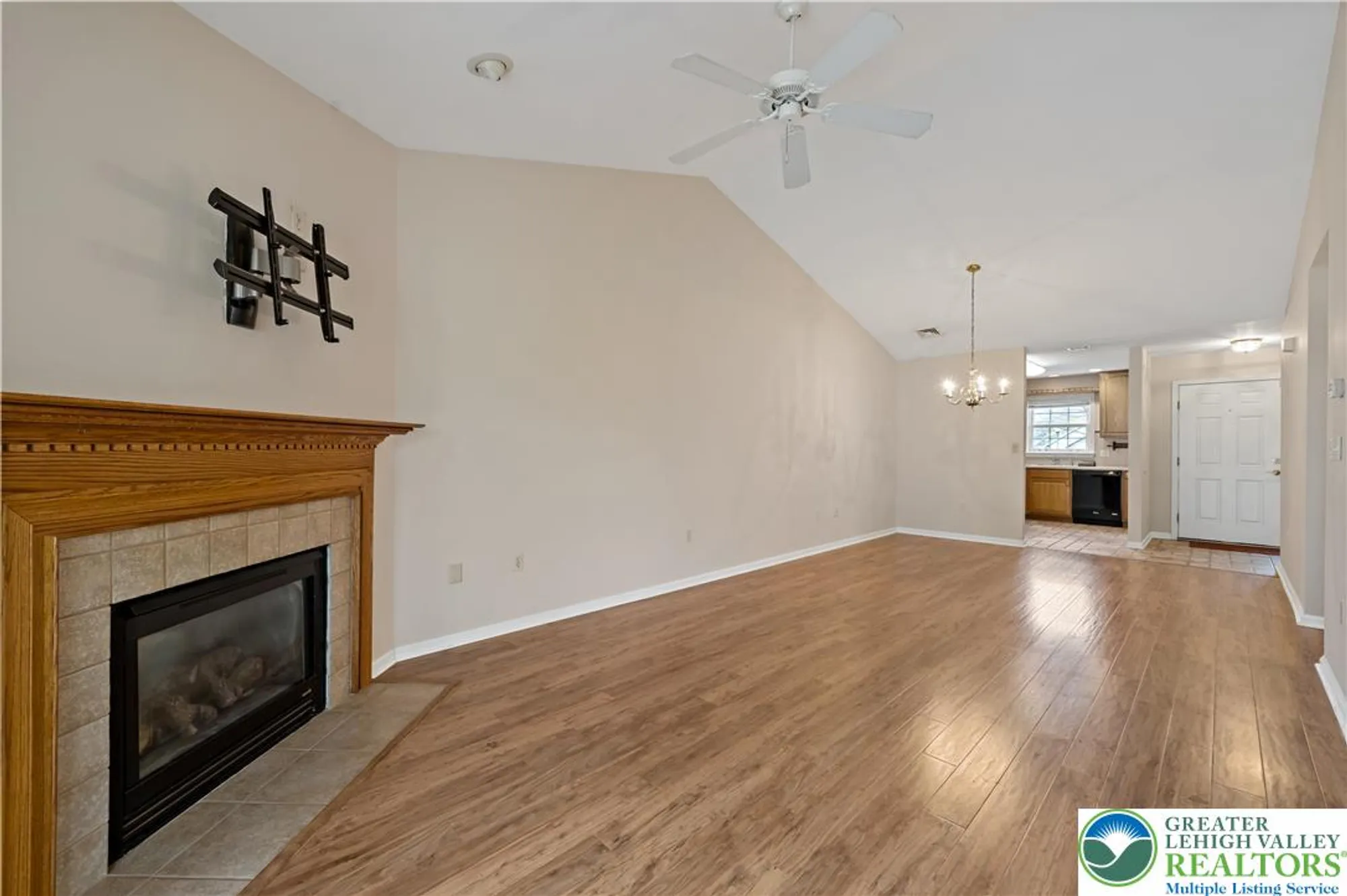 Property Slideshow image 8 of 29 | 1300 upstream farm rd, Forks Twp, PA, 18040