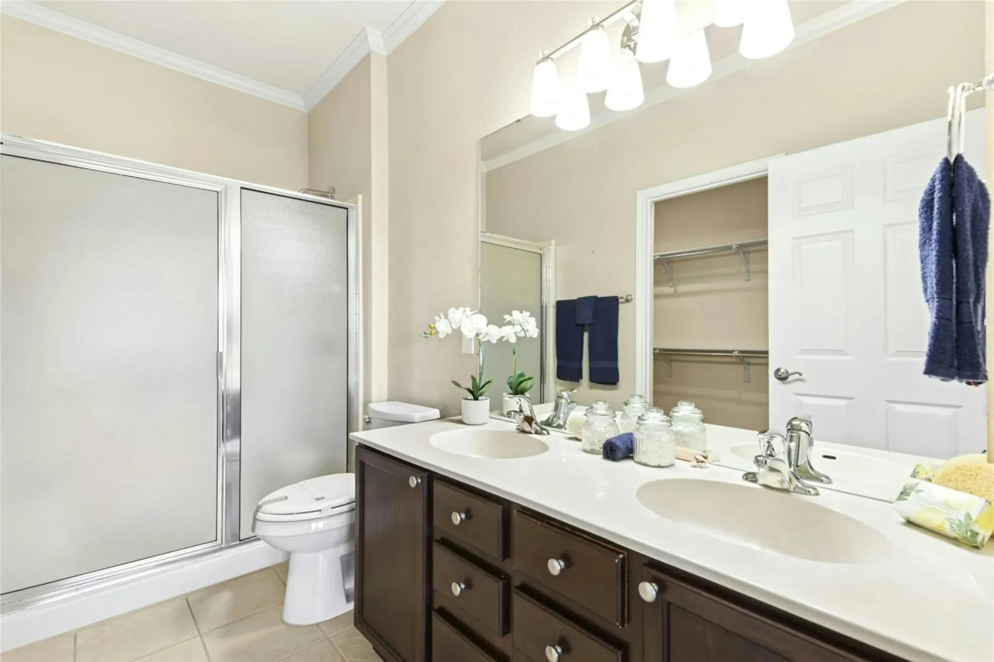 Property Slideshow image 18 of 25 | 215 bonham loop, Georgetown, TX, 78633