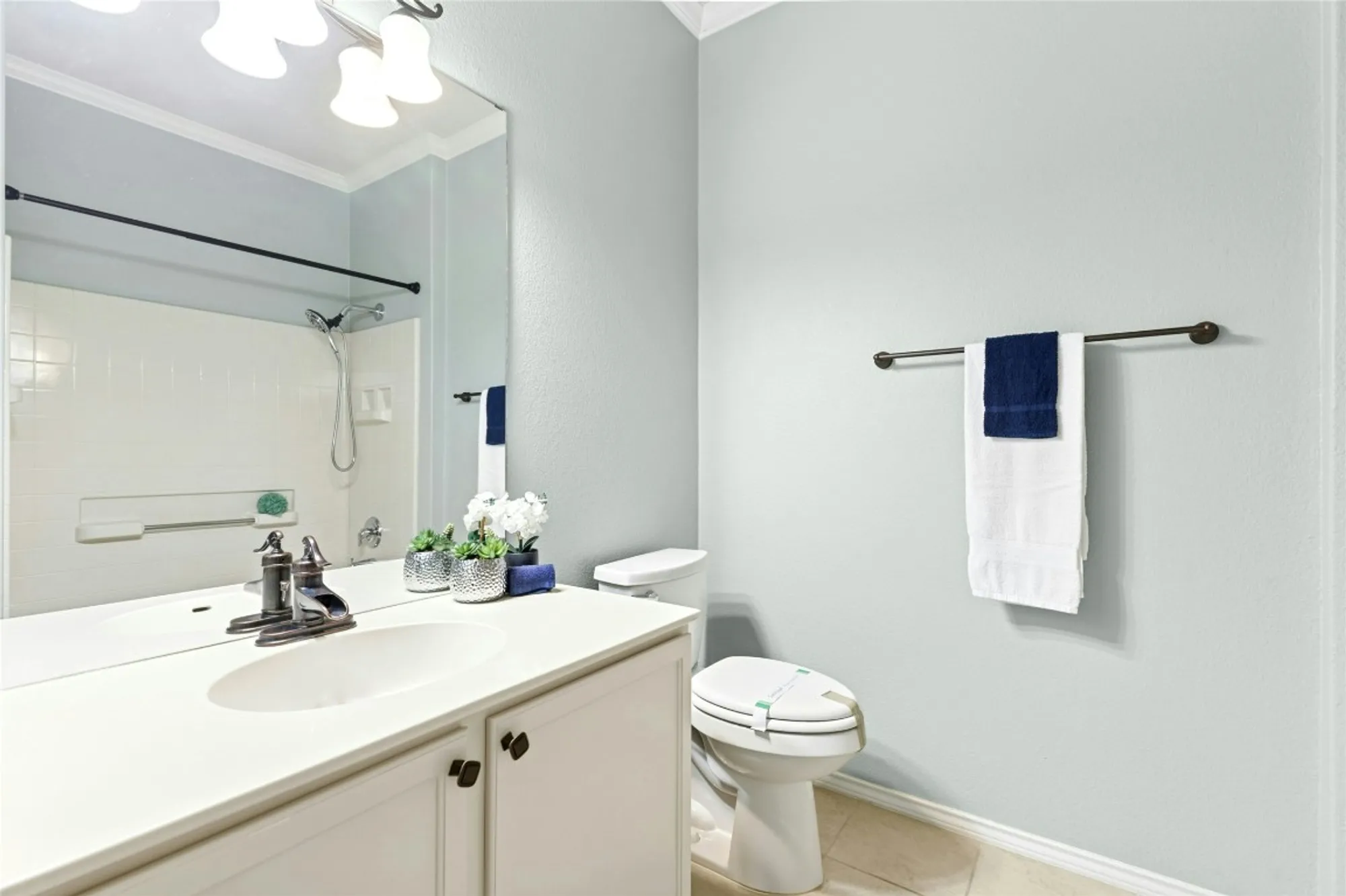 Property Slideshow image 22 of 25 | 215 bonham loop, Georgetown, TX, 78633